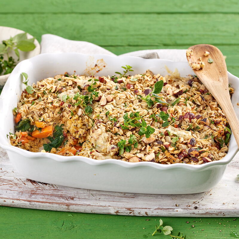 2 23 Quinoa Gemuese Auflauf Mit Nusskruste 1600x1600px 9e6ad802