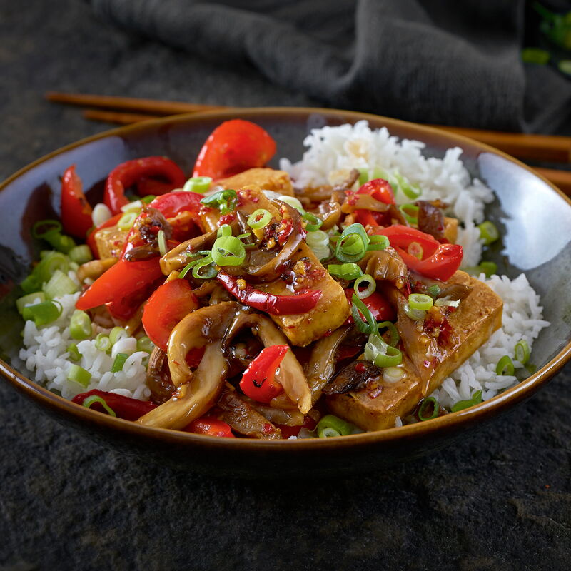 2 20 Suess Saurer Tofu Mit Paprika Austernpilzen Und Basmatireis 1600x1600px 55dda3f6