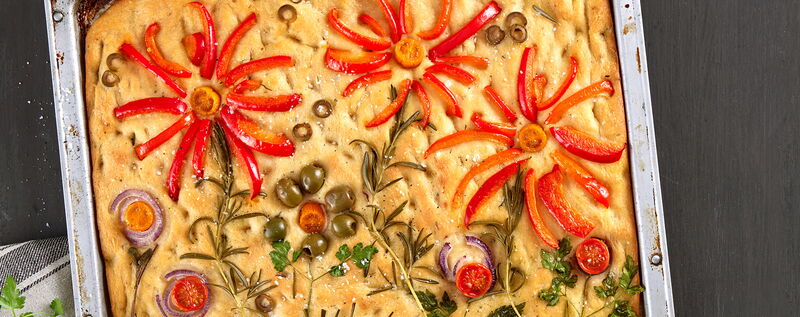 4 23 Garten Focaccia Mit Bohnendip 1920x760px D2f25637