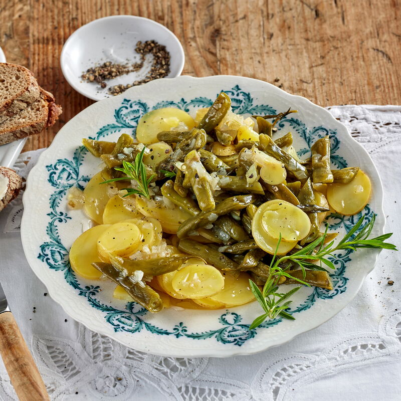 5 24 Aromatischer Bohnen Kartoffel Topf 1600x1600px 19377d6c