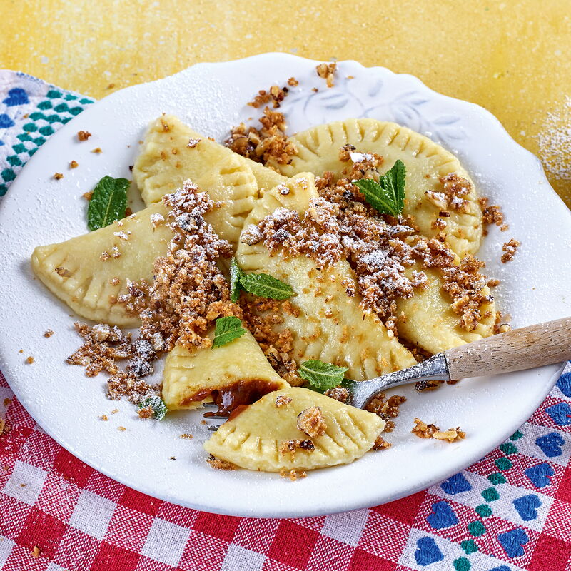 4 21 Teigtaschen Mit Zwetschgenmus 1600x1600px 2d9fe413