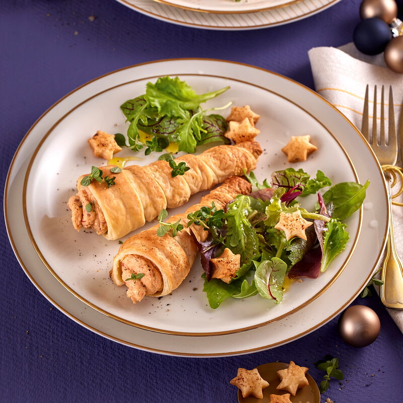 6 22 Blaetterteighoernchen Mit Pastinaken Feta Fuellung Und Wildkraeutersalat 1600x1600px Badfebf8