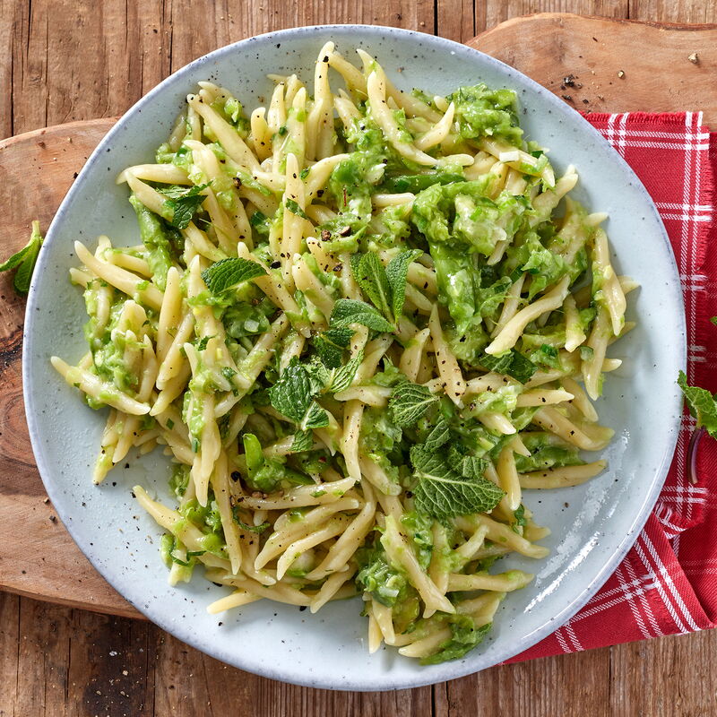 4 23 Trofie Mit Cremiger Bohnensosse Und Minze 1600x1600px 2669c734