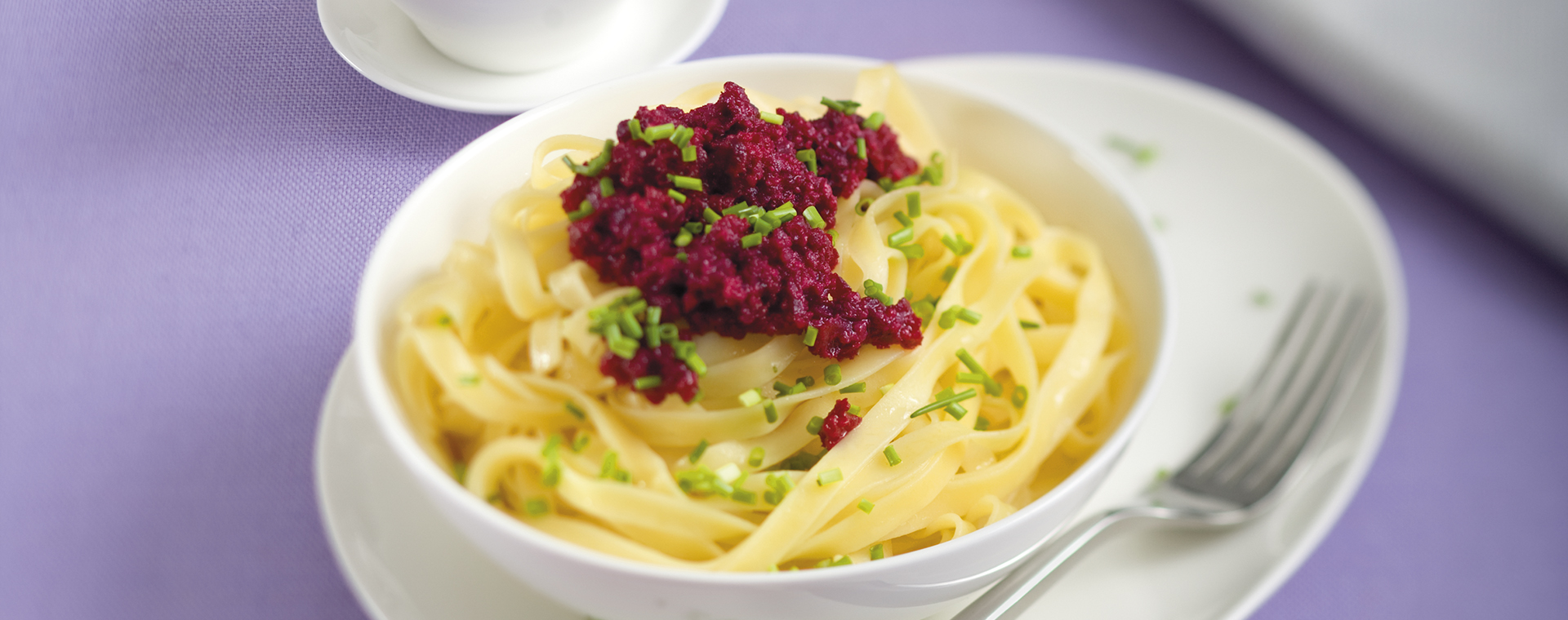 1 11 Tagliatelle Mit Rote Bete Pesto 1920x760px