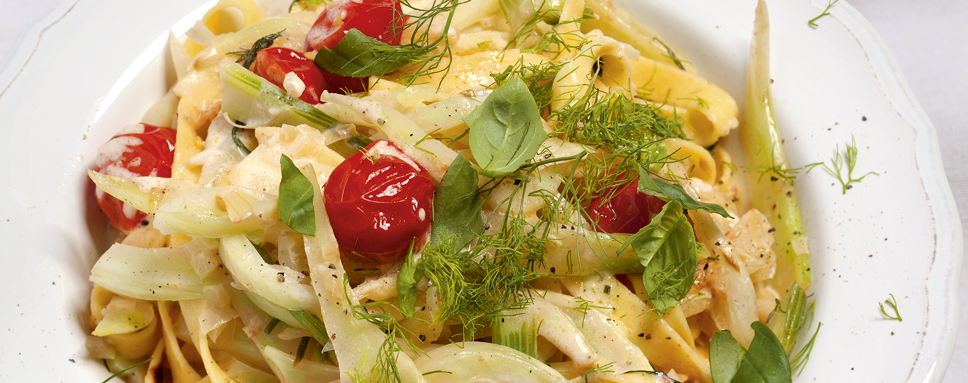 4 13 Tagliatelle Mit Fenchel Tomaten Gemuese 1920x760px