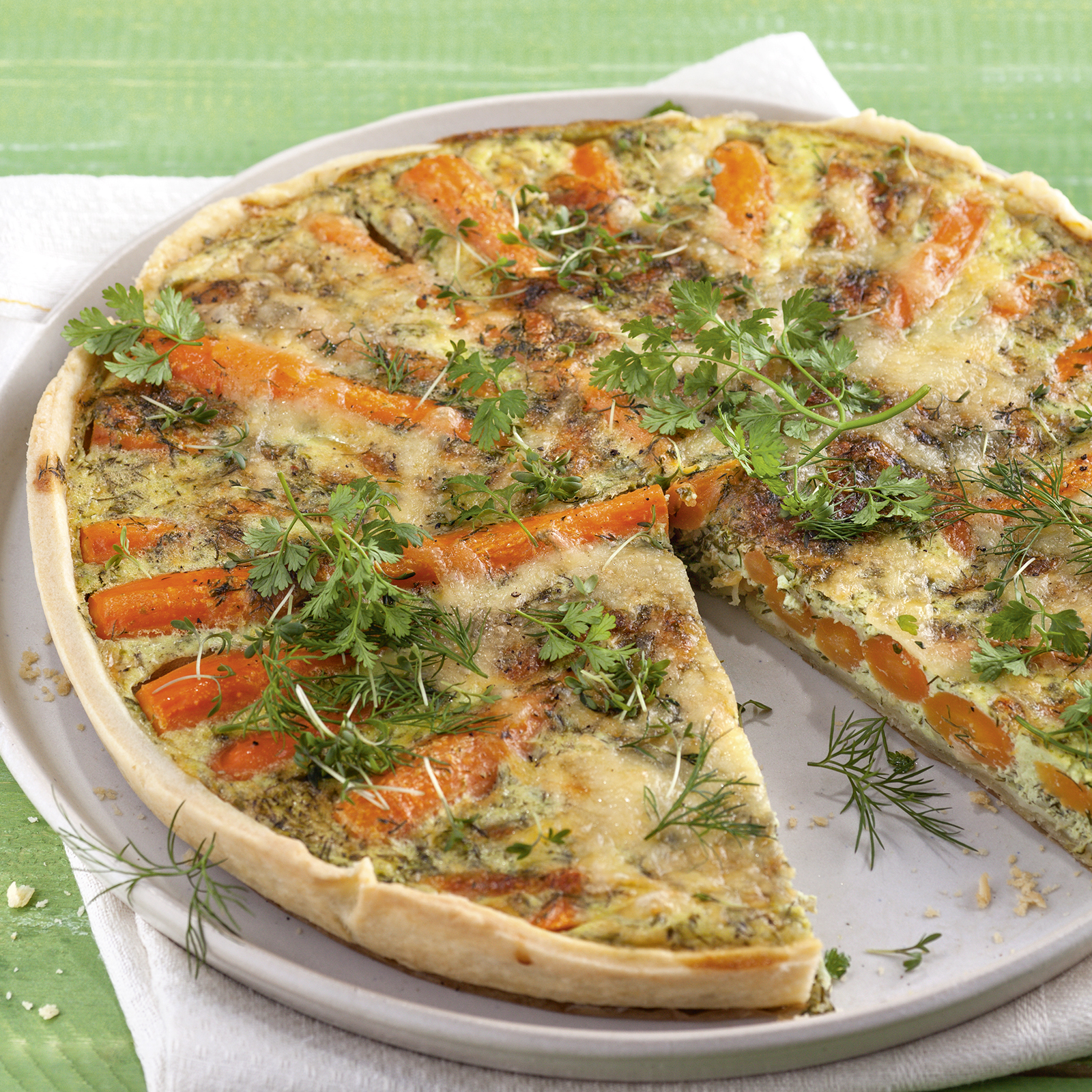 2 14 Moehren Kraeuter Quiche 1600x1600px