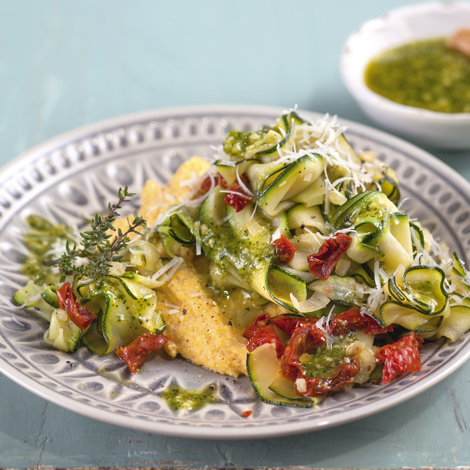 3 14 Zucchinigemuese Mit Cremepolenta 1600x1600px