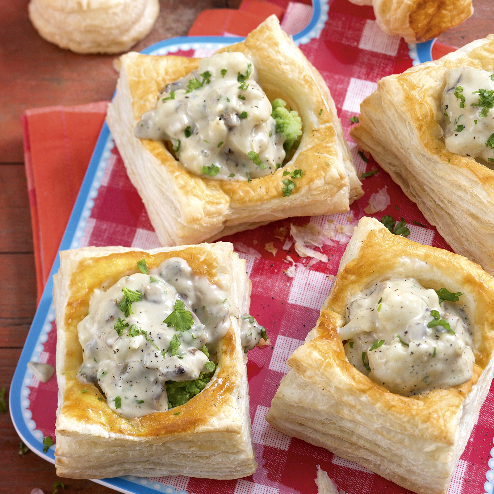 2 15 Blaetterteigpasteten 1600x1600px