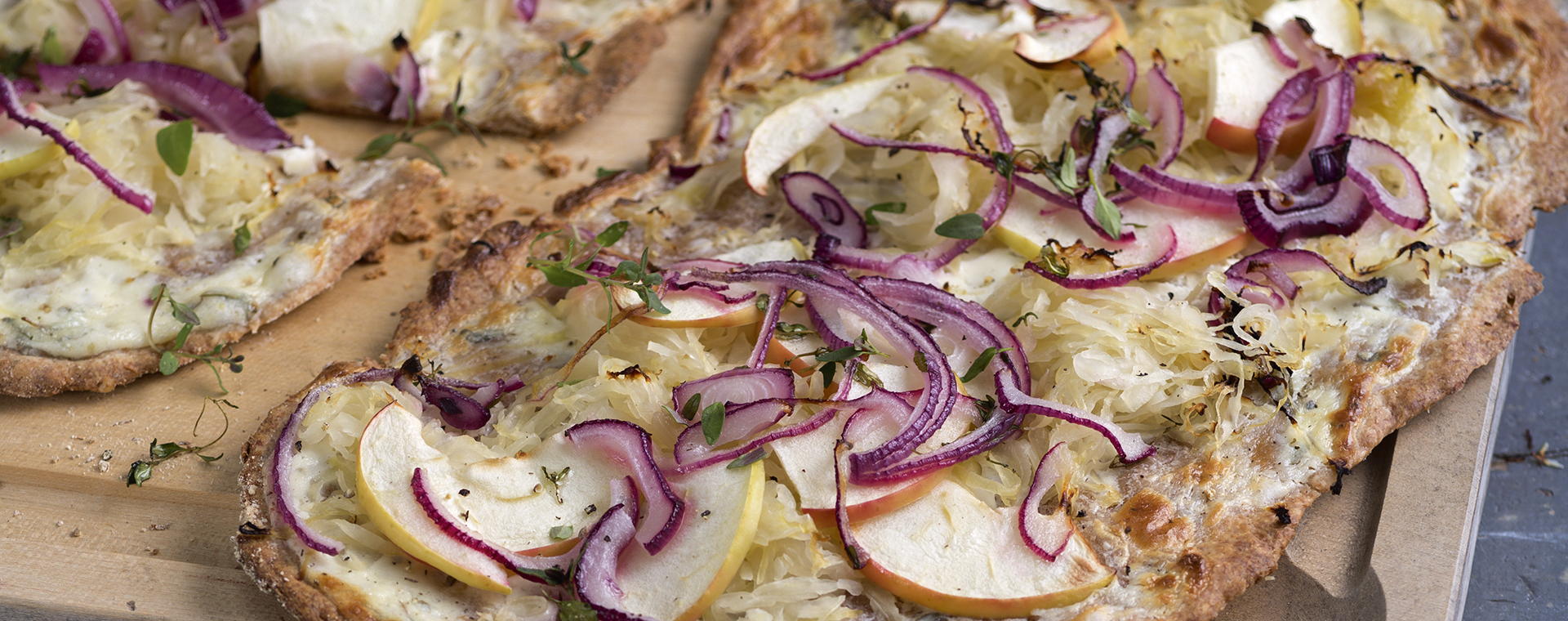 6 15 Flammkuchen Mit Aepfeln 1920x760px