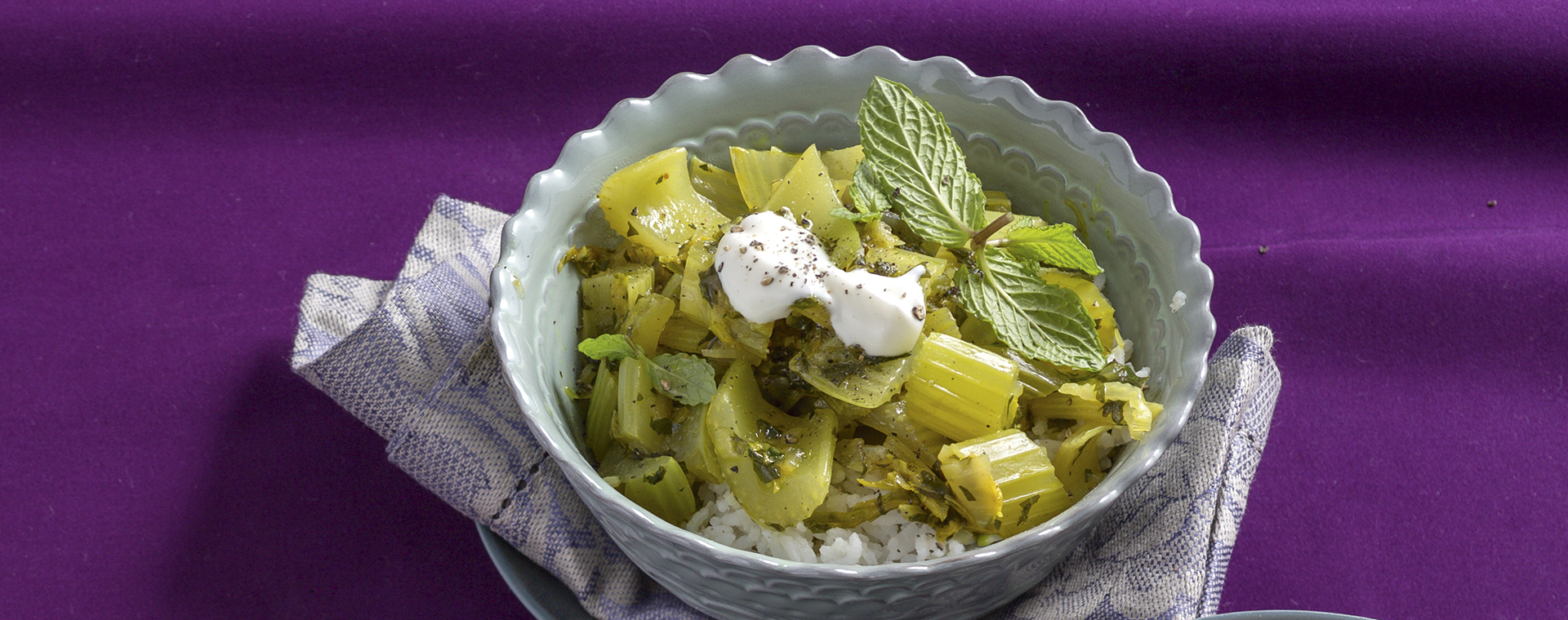 3 16 Staudensellerie Kraeuter Topf 1920x760px