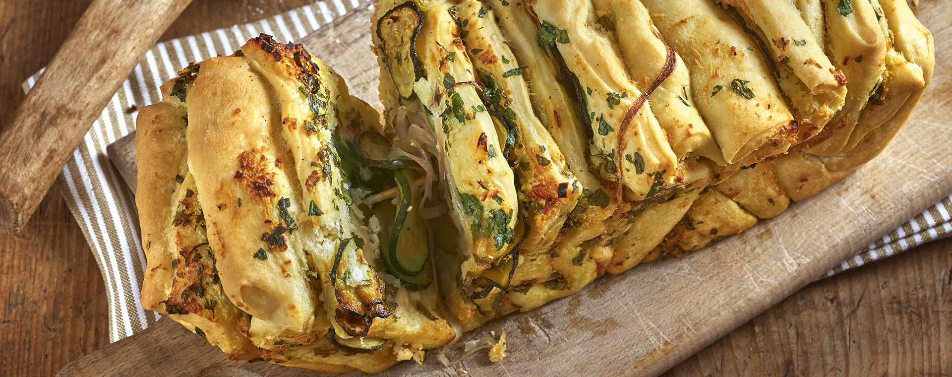 4 17 Mediterranes Zupfbrot 1920x760px