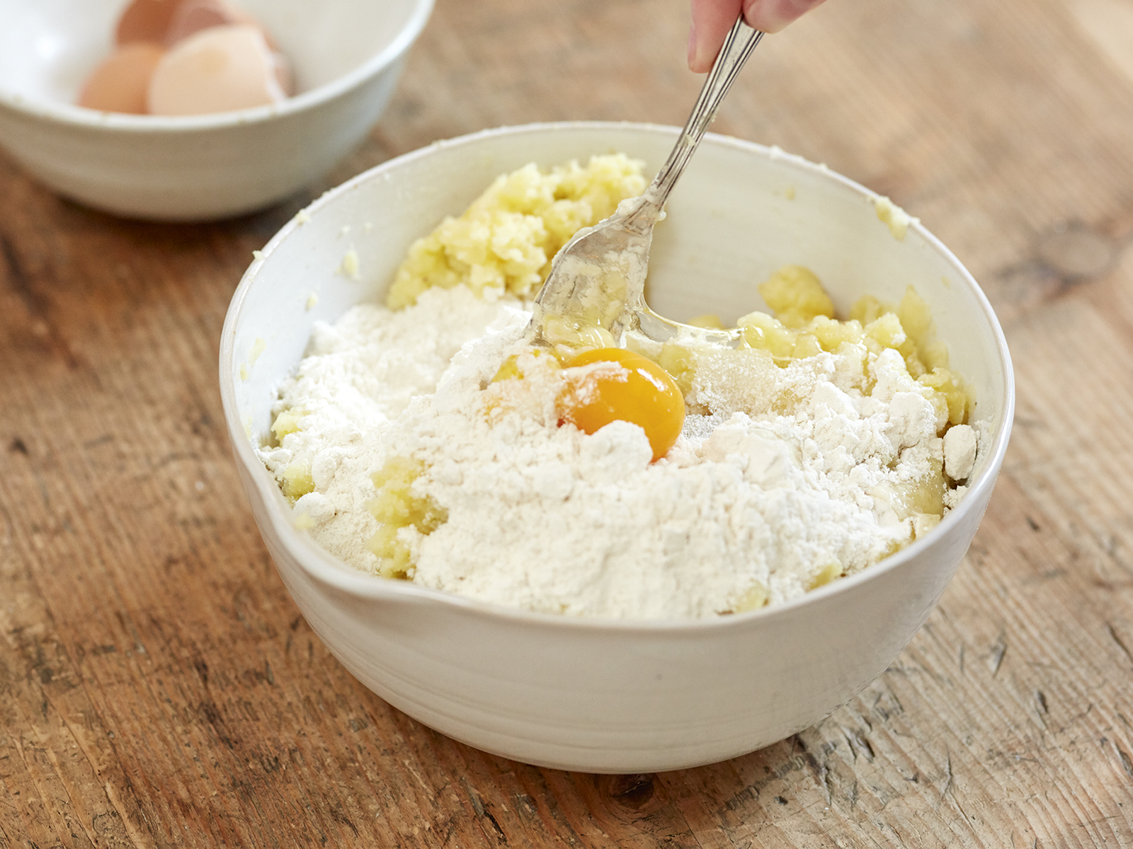 4 18 Gnocchi Mit Salbeibutter Step 2 1600x1200px