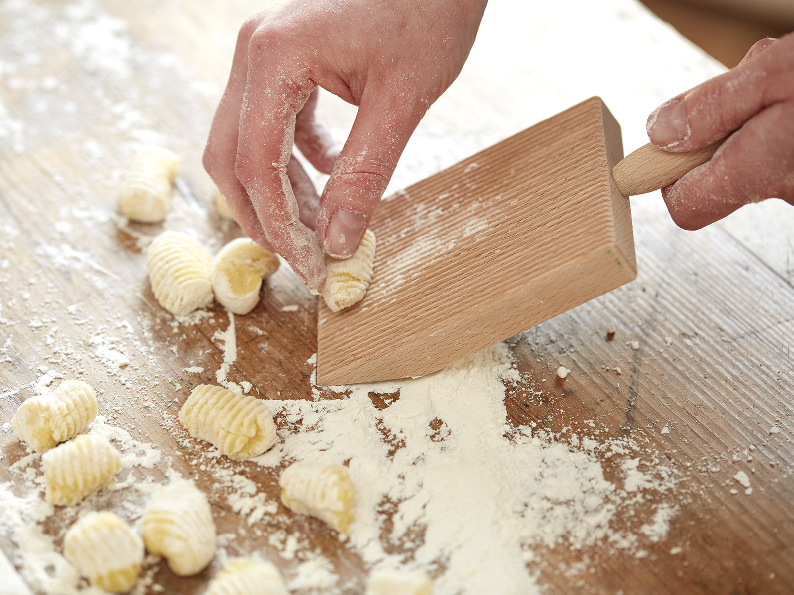 4 18 Gnocchi Mit Salbeibutter Step 5 1600x1200px