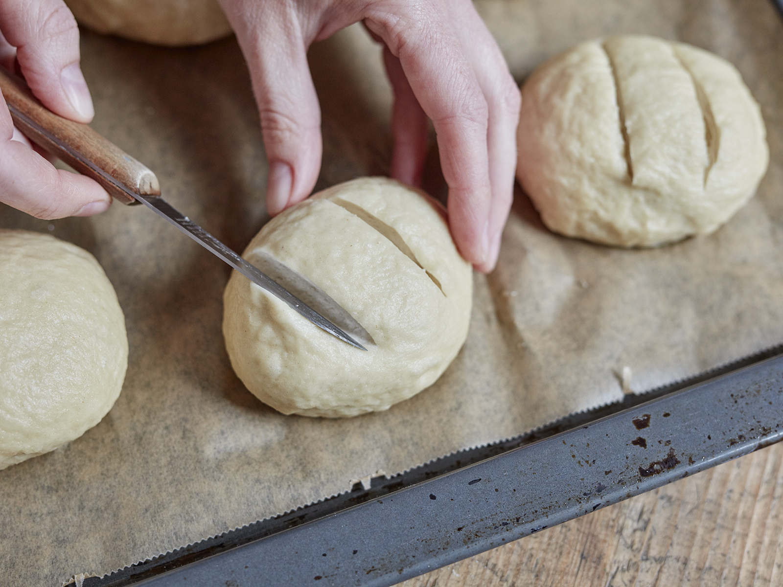 5 18 Laugenbroetchen Mit Lauchaufstrich Step 7 1600x1200px