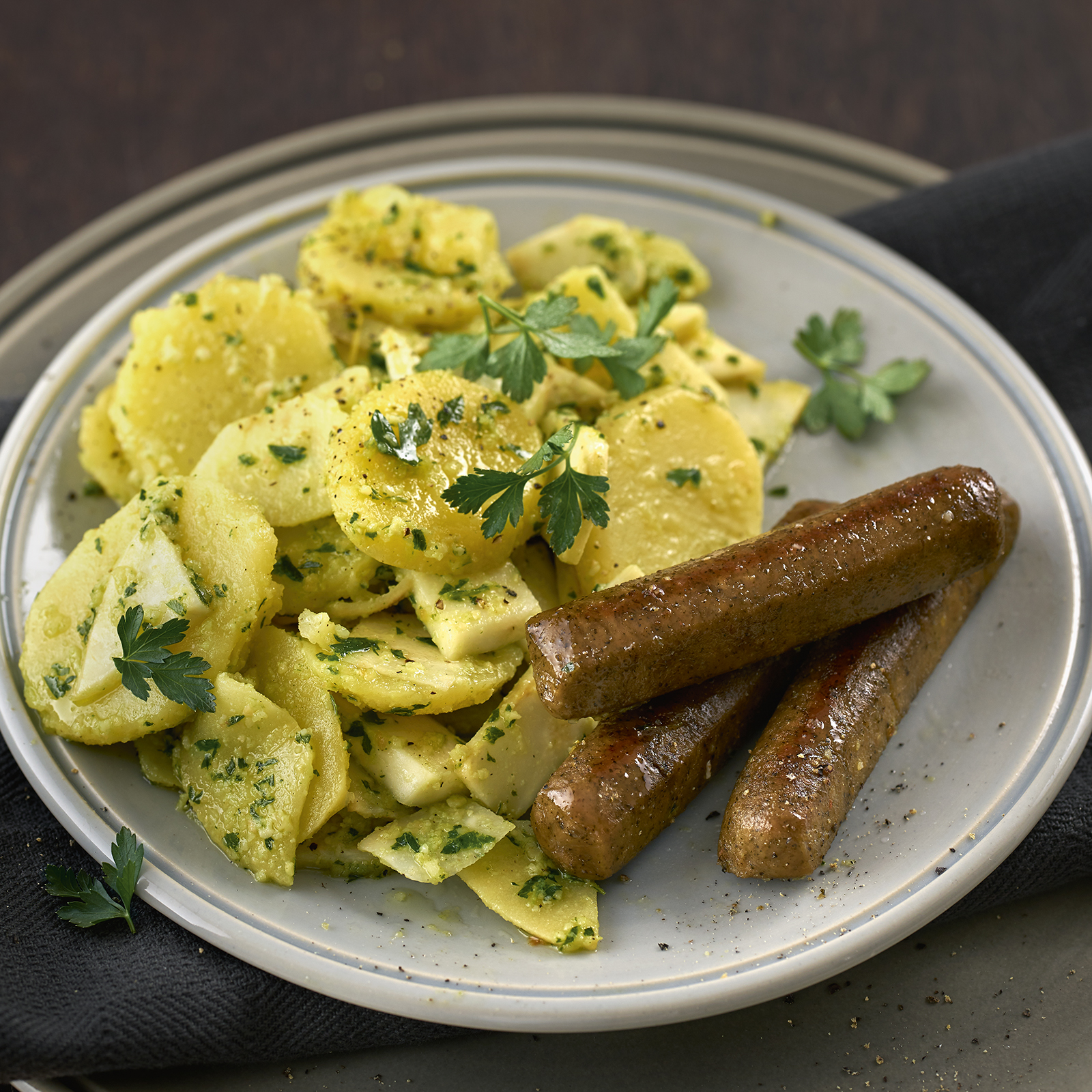 6 18 Fruchtiger Kartoffel Sellerie Salat 1600x1600px