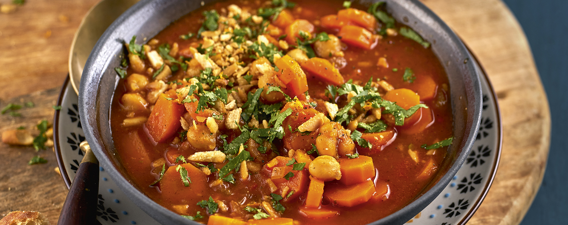 1 19 Moehrensuppe Mit Kichererbsen 1920x760px