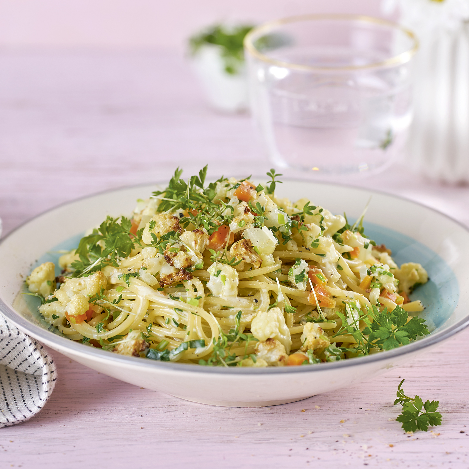 2 19 Spaghetti Mit Blumenkohl Bolognese 1600x1600px