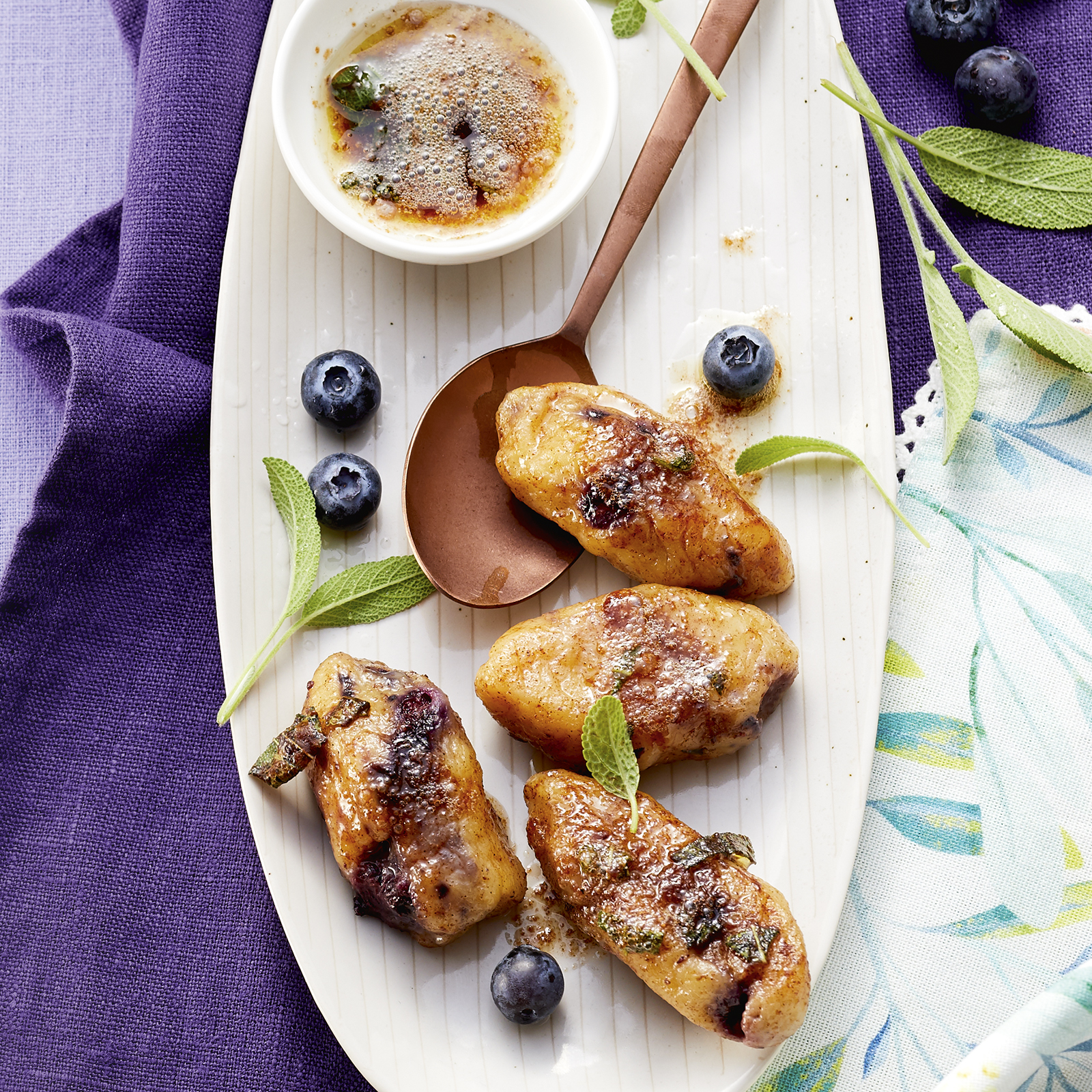 4 19 Blaubeer Malfatti Mit Salbei Zimt Butter 1600x1600px