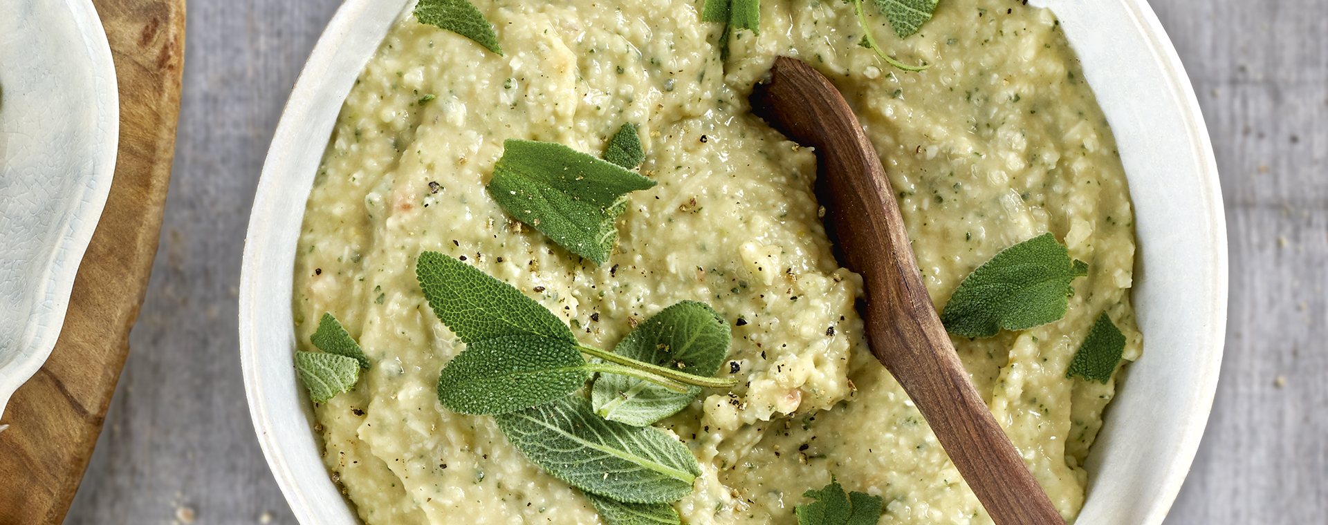 4 19 Bohnen Salbei Pesto 1920x760px