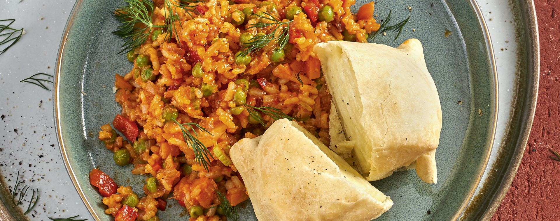 4 19 Djuvec Reis Mit Halloumi Paeckchen 1920x760px