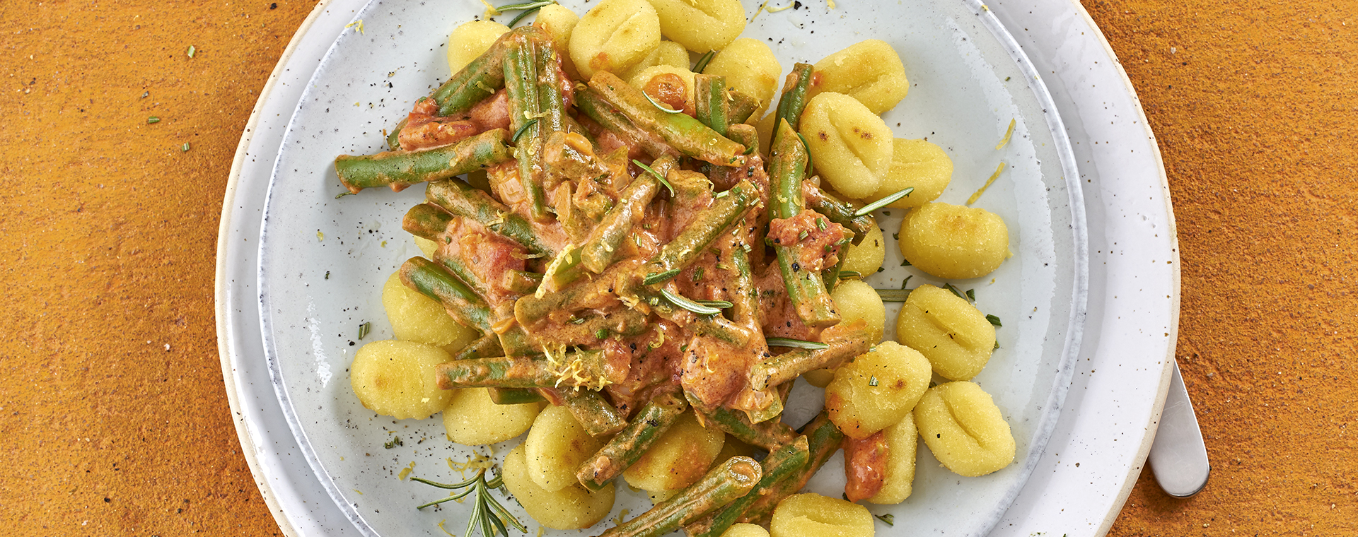 4 19 Gnocchi Mit Zitronigem Bohnen Tomaten Gemuese 1920x760px