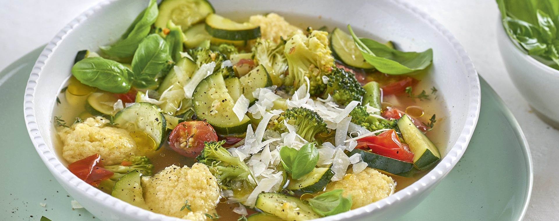 4 19 Zucchini Brokkoli Suppe 1920x760px