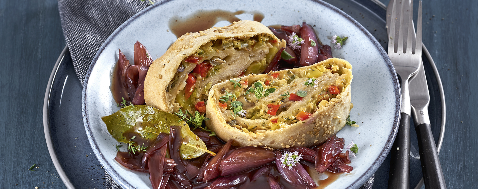 5 19 Kartoffel Gemuese Strudel 1920x760px