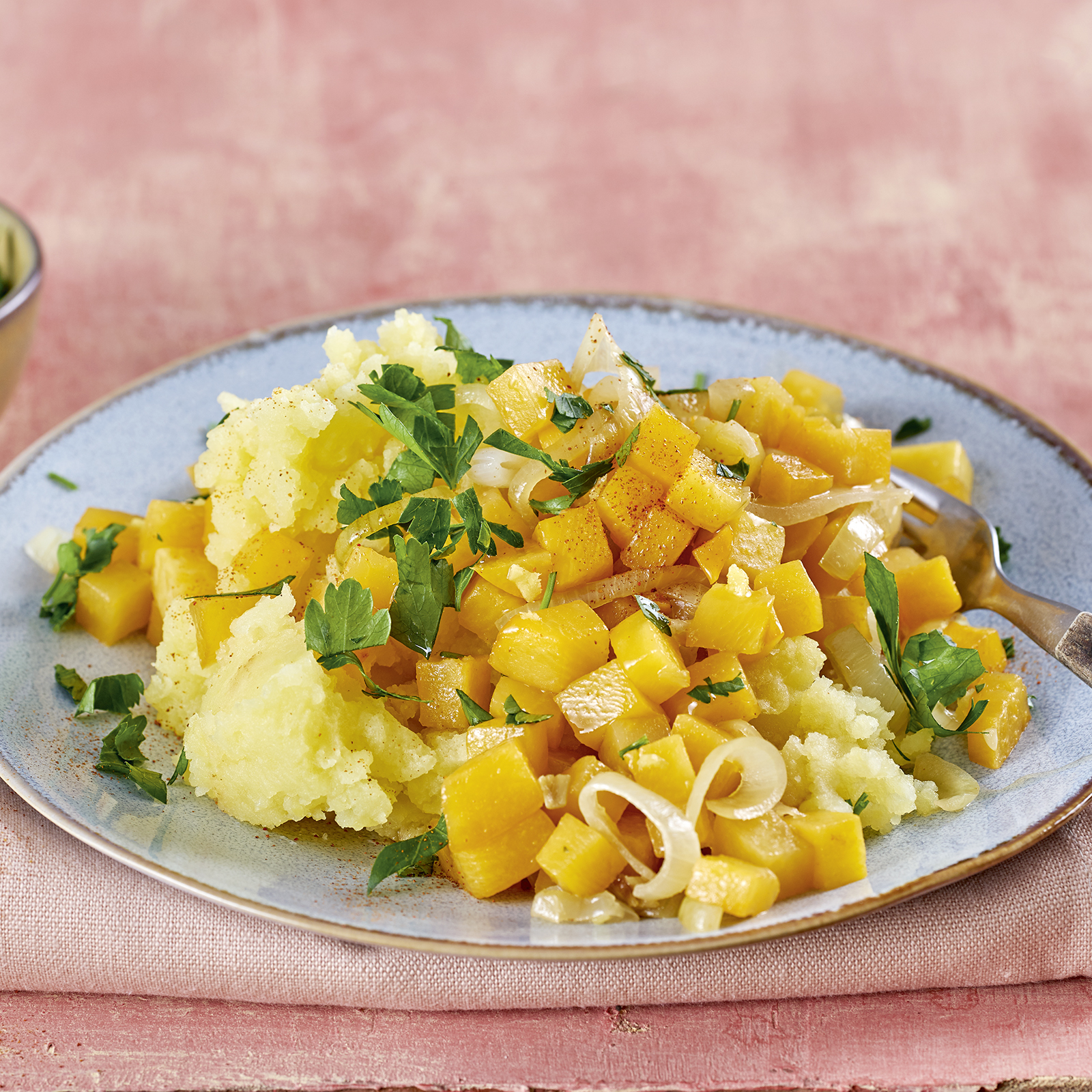 6 19 Karamellisiertes Steckrueben Zwiebel Gemuese 1600x1600px