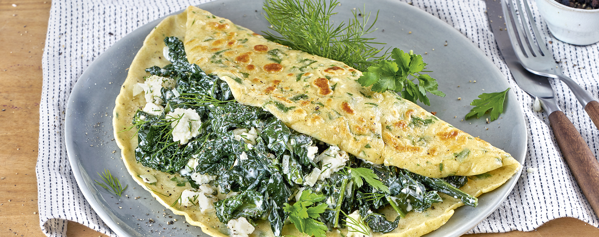 6 19 Pfannkuchen Mit Schwarzkohl Feta Fuellung 1920x760px