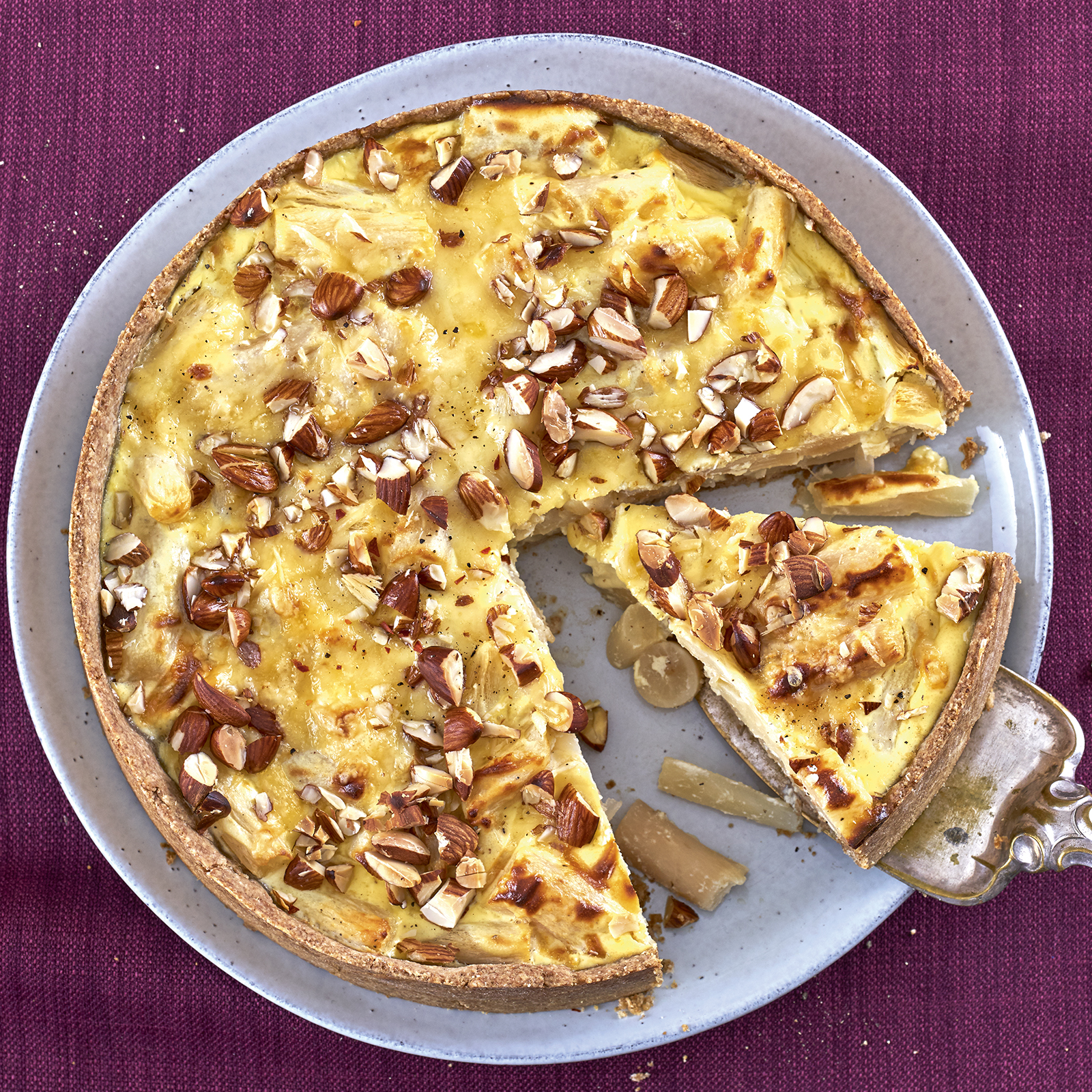 6 19 Schwarzwurzeltarte Mit Mandeln 1600x1600px