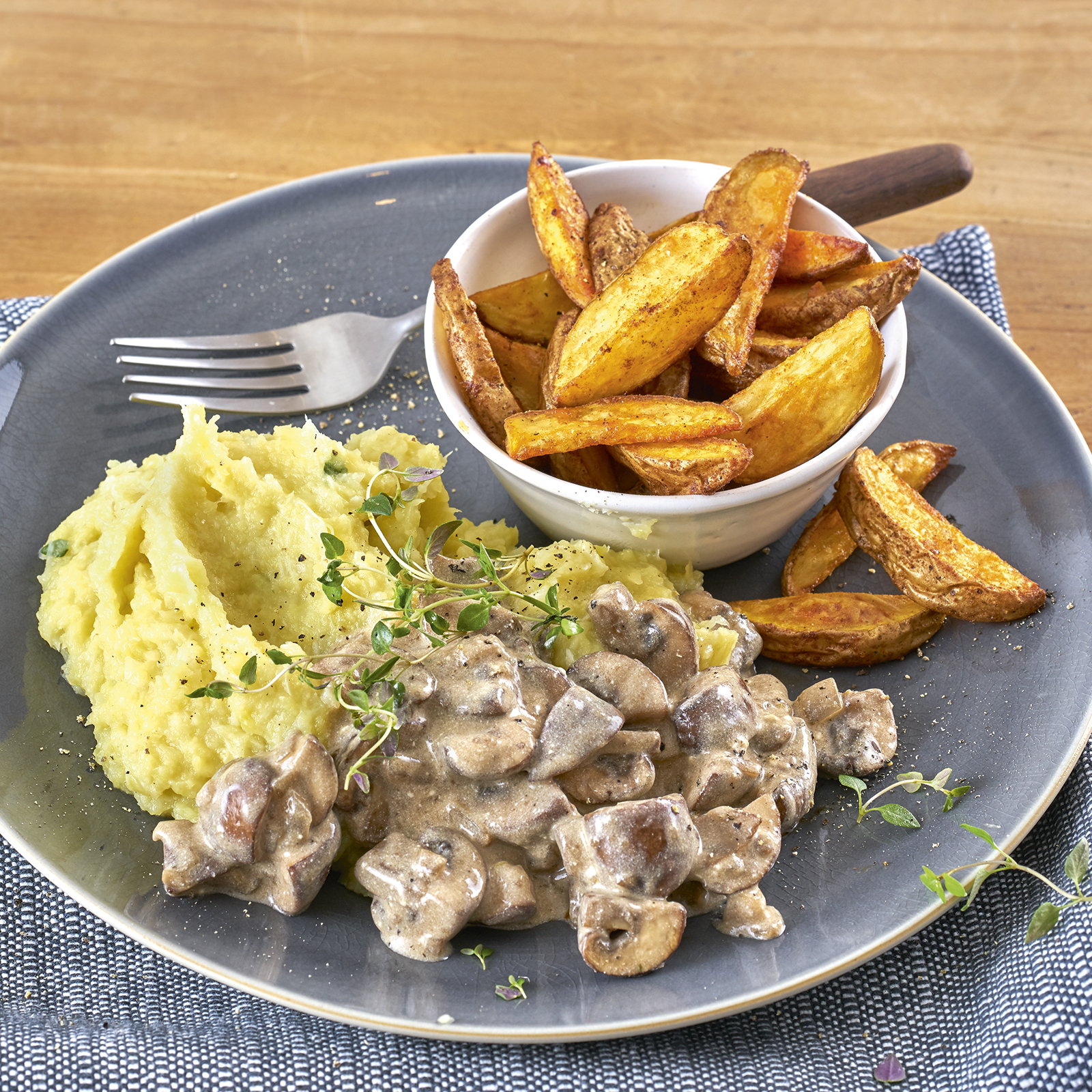 6 19 Wirsingpueree Mit Balsamico Pilzragout 1600x1600px