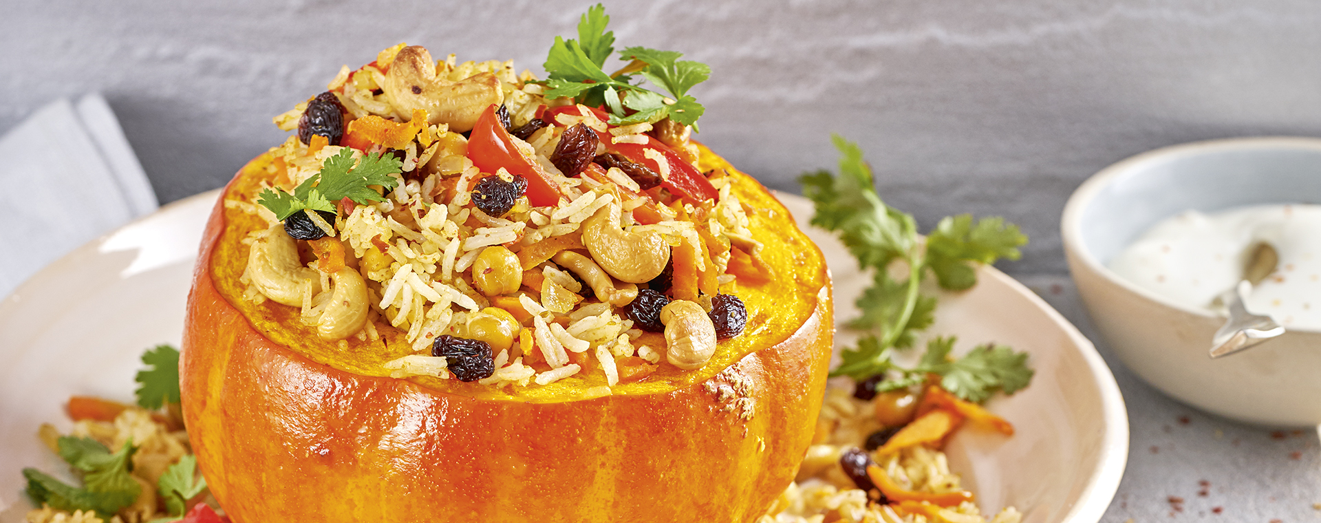 1 20 Orientalischer Ofen Hokkaido 1920x760px