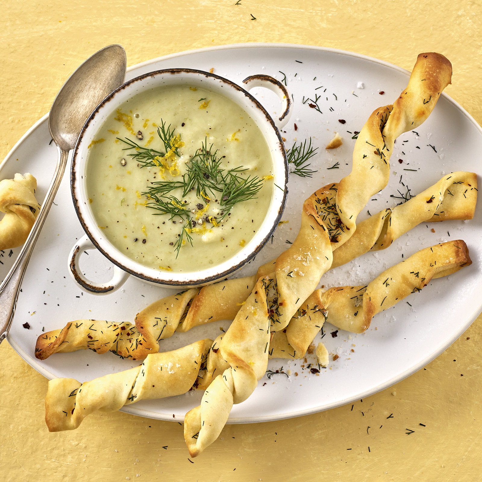1 20 Pastinaken Cremesuppe Mit Dill Knusperstangen 1600x1600px