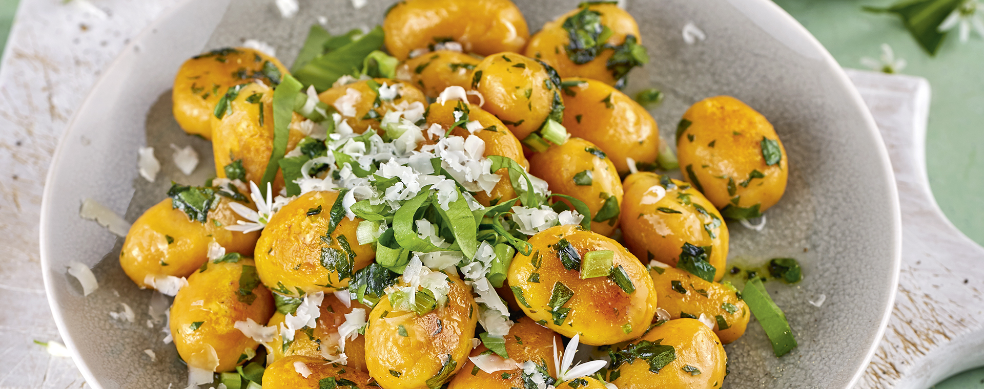 2 20 Suesskartoffel Gnocchi Mit Baerlauchbutter 1920x760px