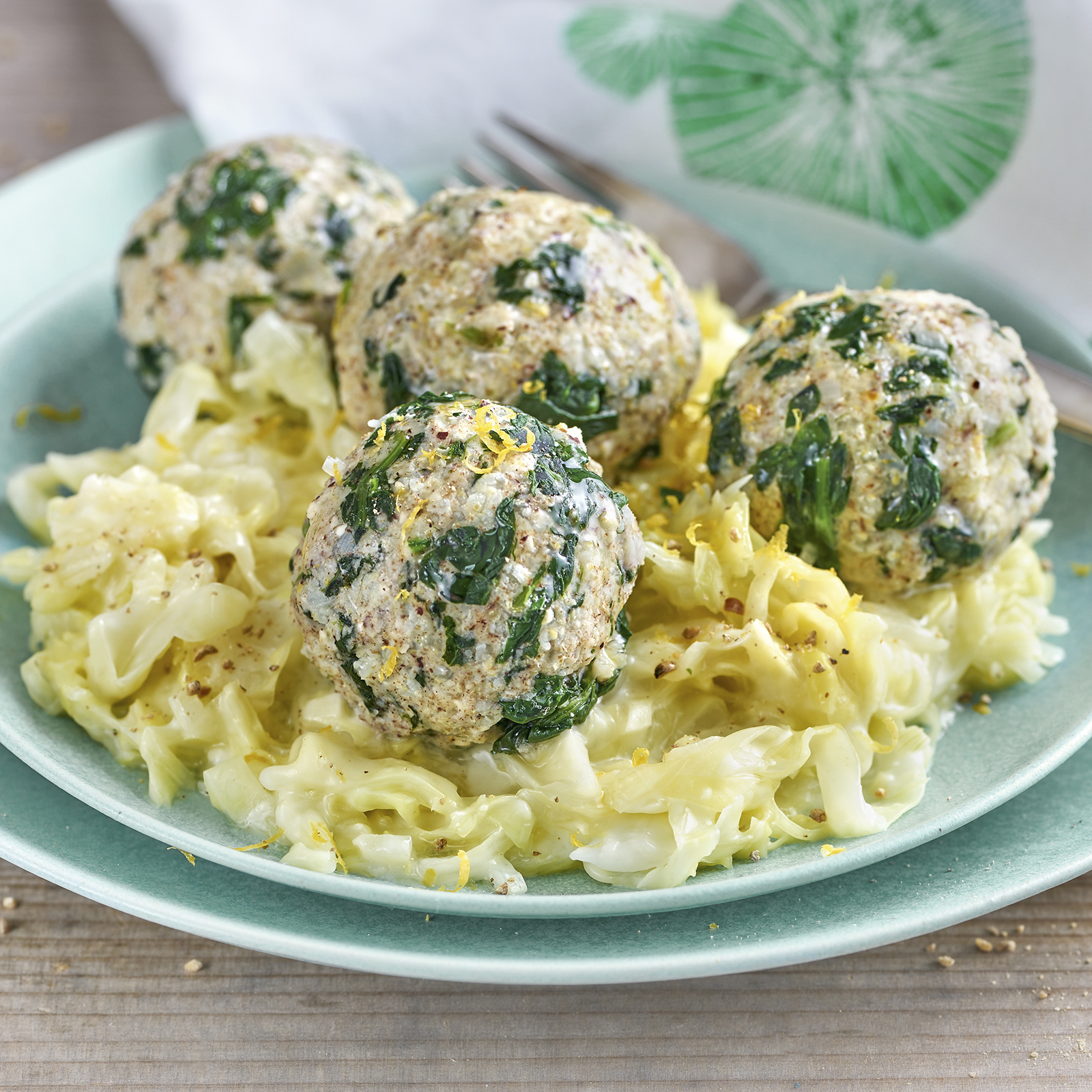 3 20 Hirse Spinat Kloesschen Mit Spitzkohl 1600x1600px