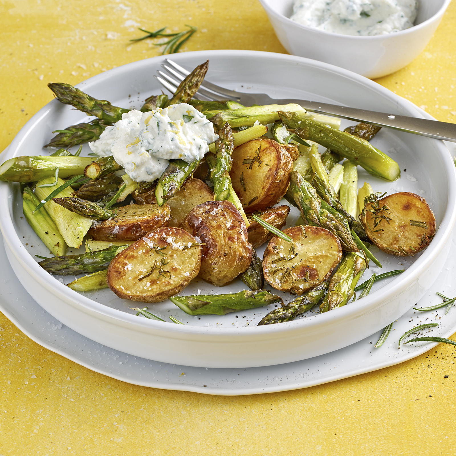 3 20 Ofenspargel Mit Ricottadip 1600x1600px