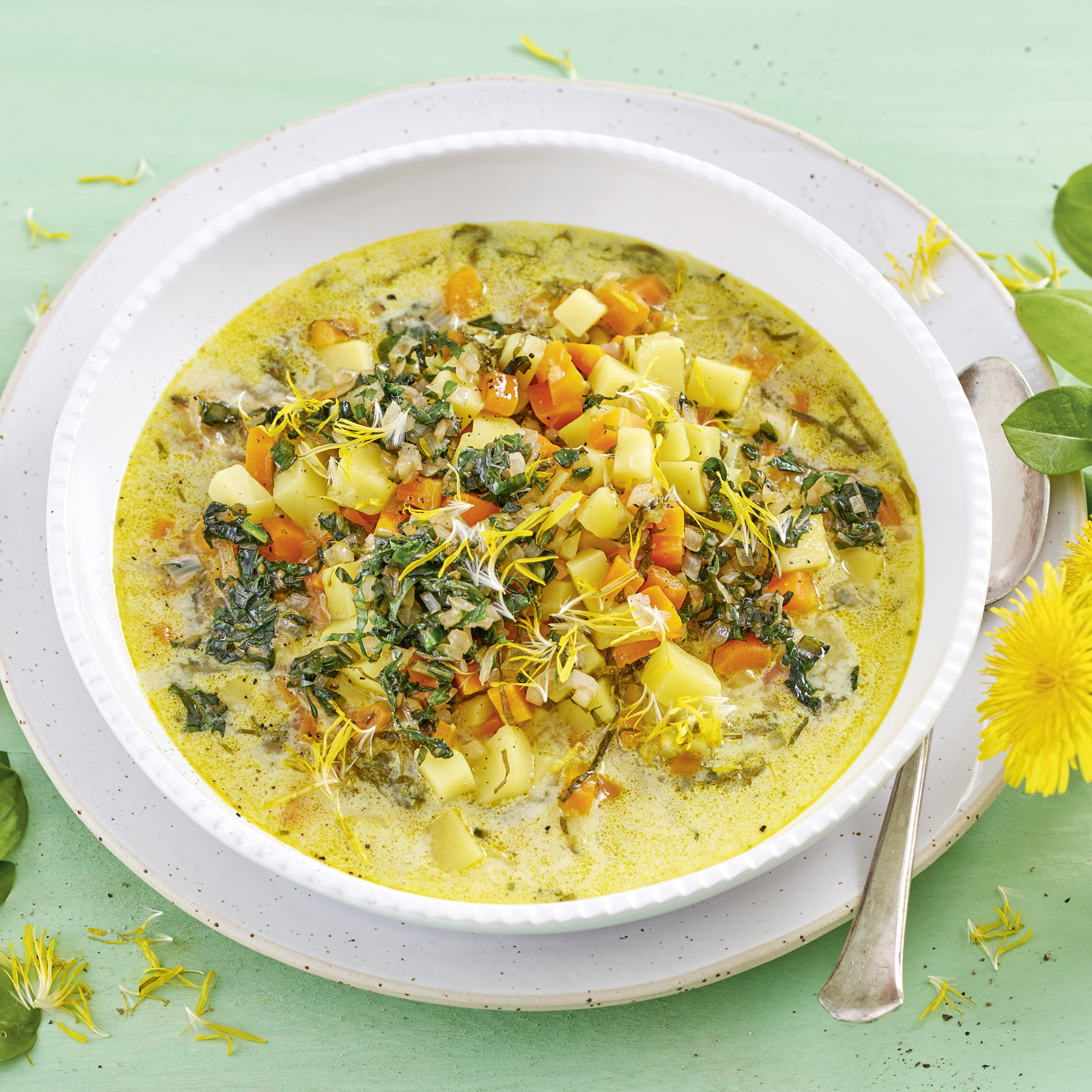 3 20 Sauerampfer Kartoffel Moehrensuppe 1600x1600px