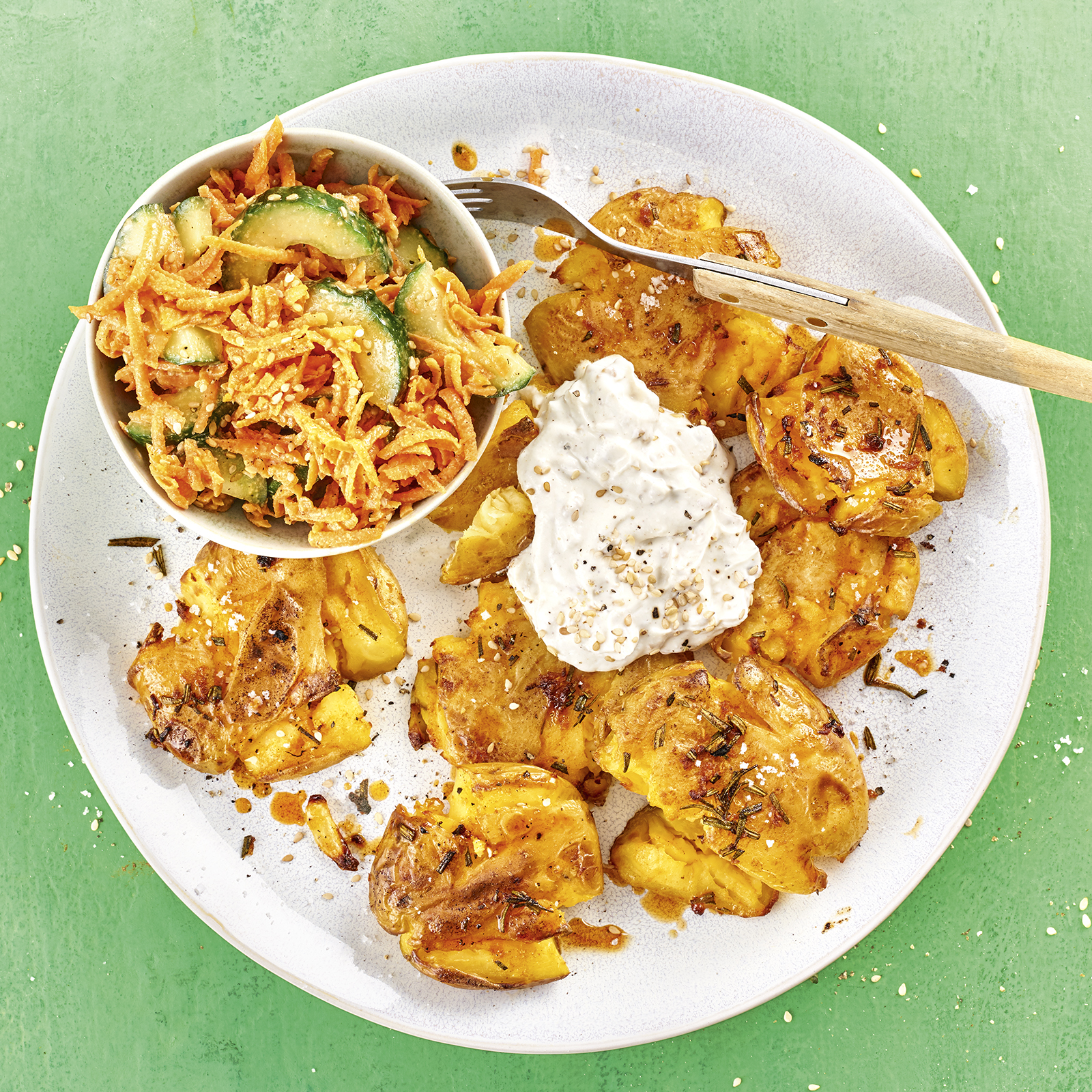 3 20 Smashed Potatoes Mit Sesamdip 1600x1600px