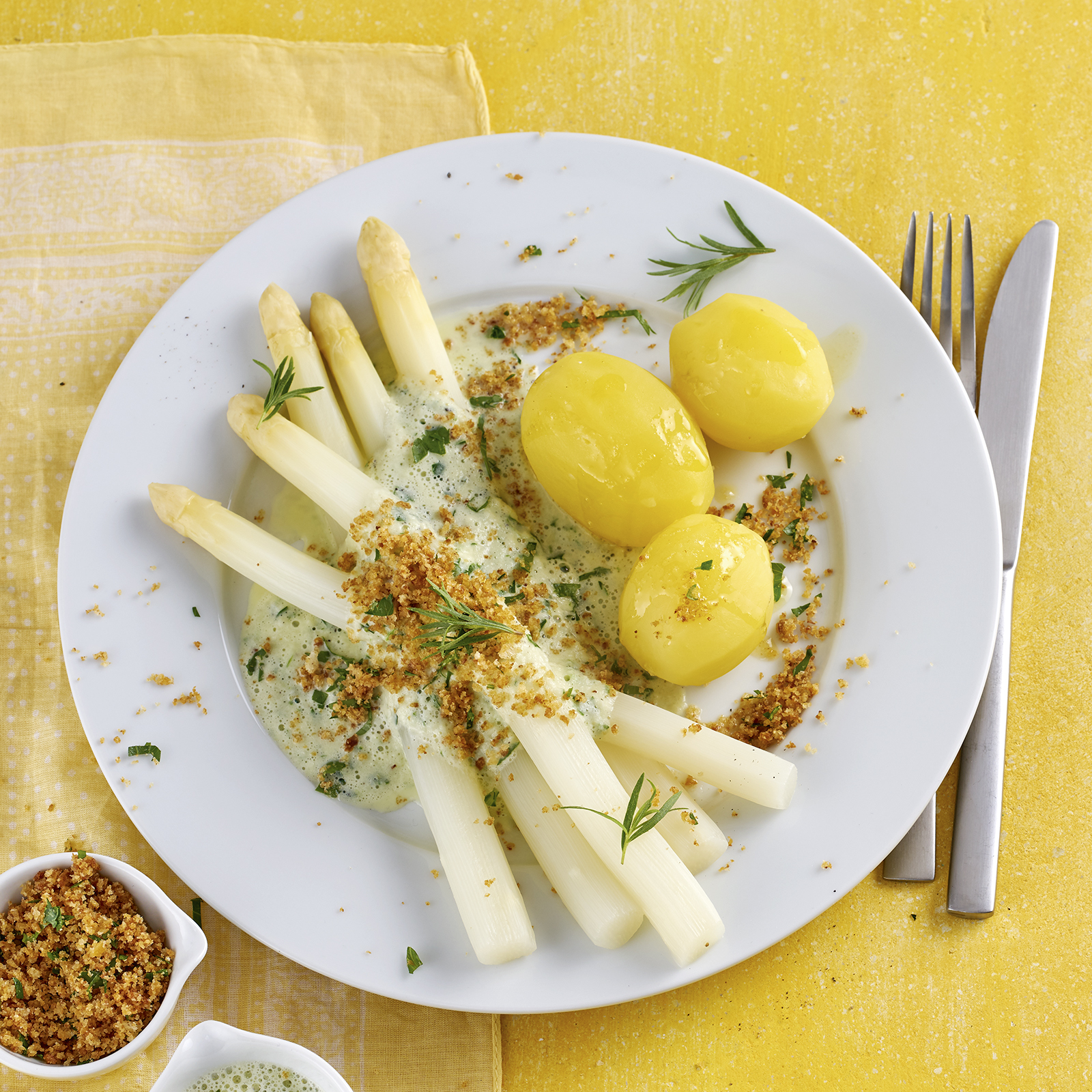 3 20 Spargel Mit Kohlrabi Kraeuterschaum 1600x1600px