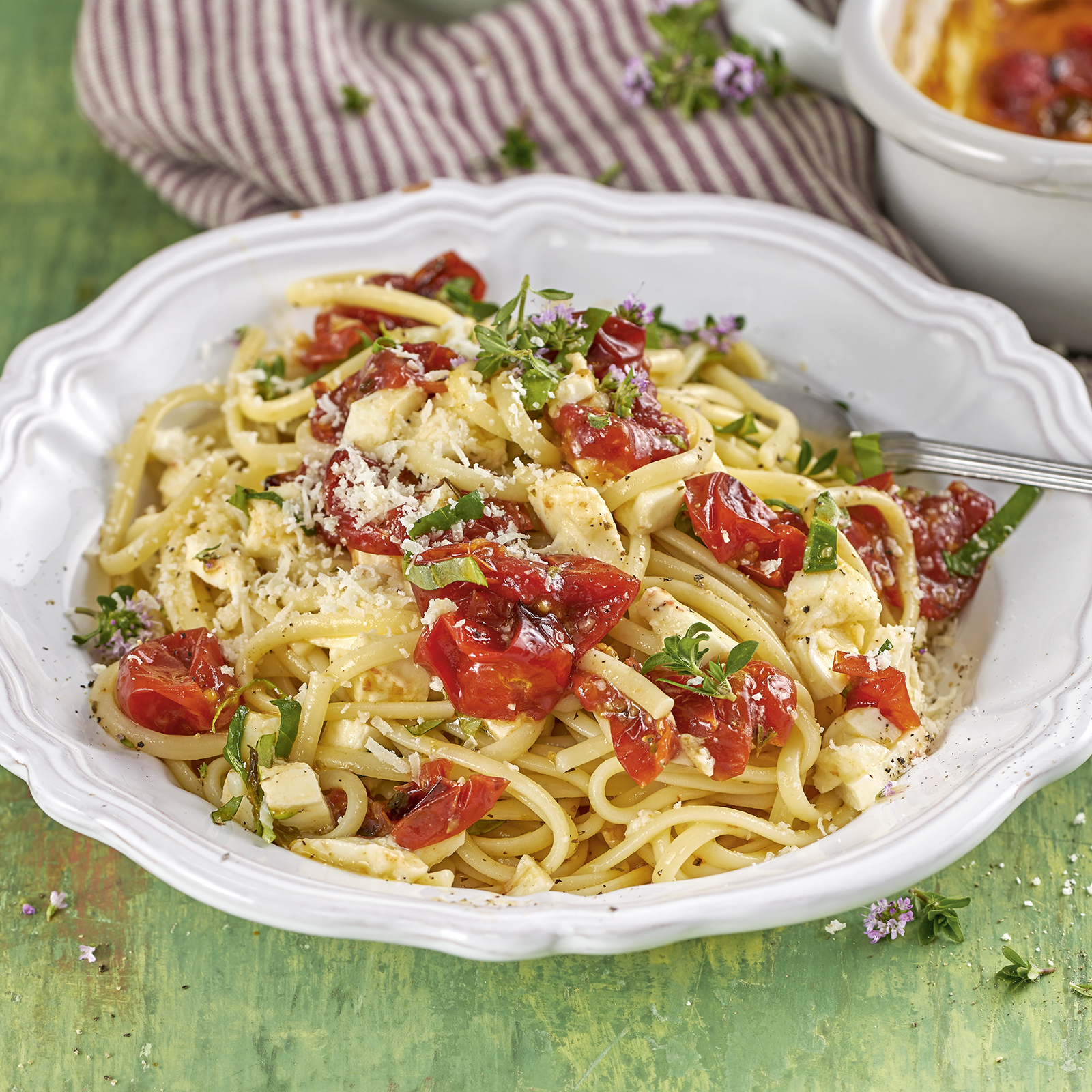 4 20 Bavette Mit Ofentomaten Mozzarella Sosse 1600x1600px