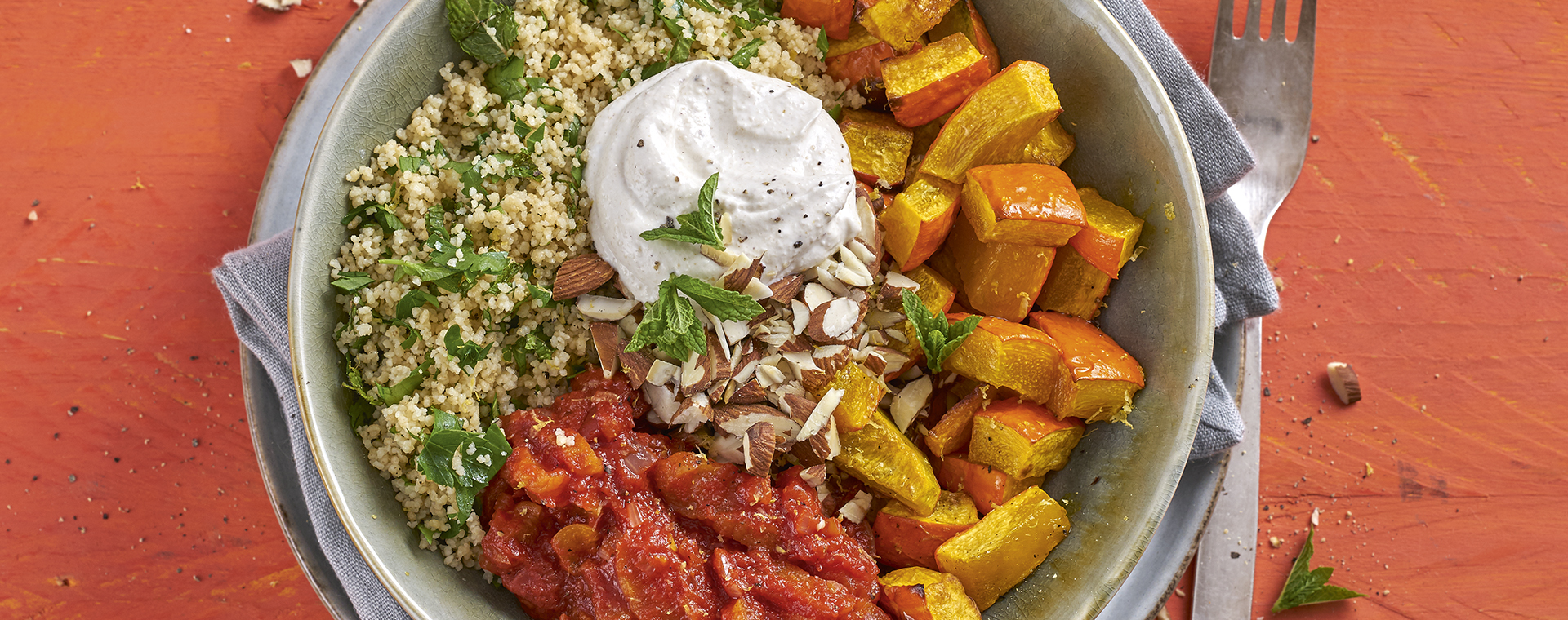 5 20 Couscous Bowl Mit Geroestetem Kuerbis 1920x760px