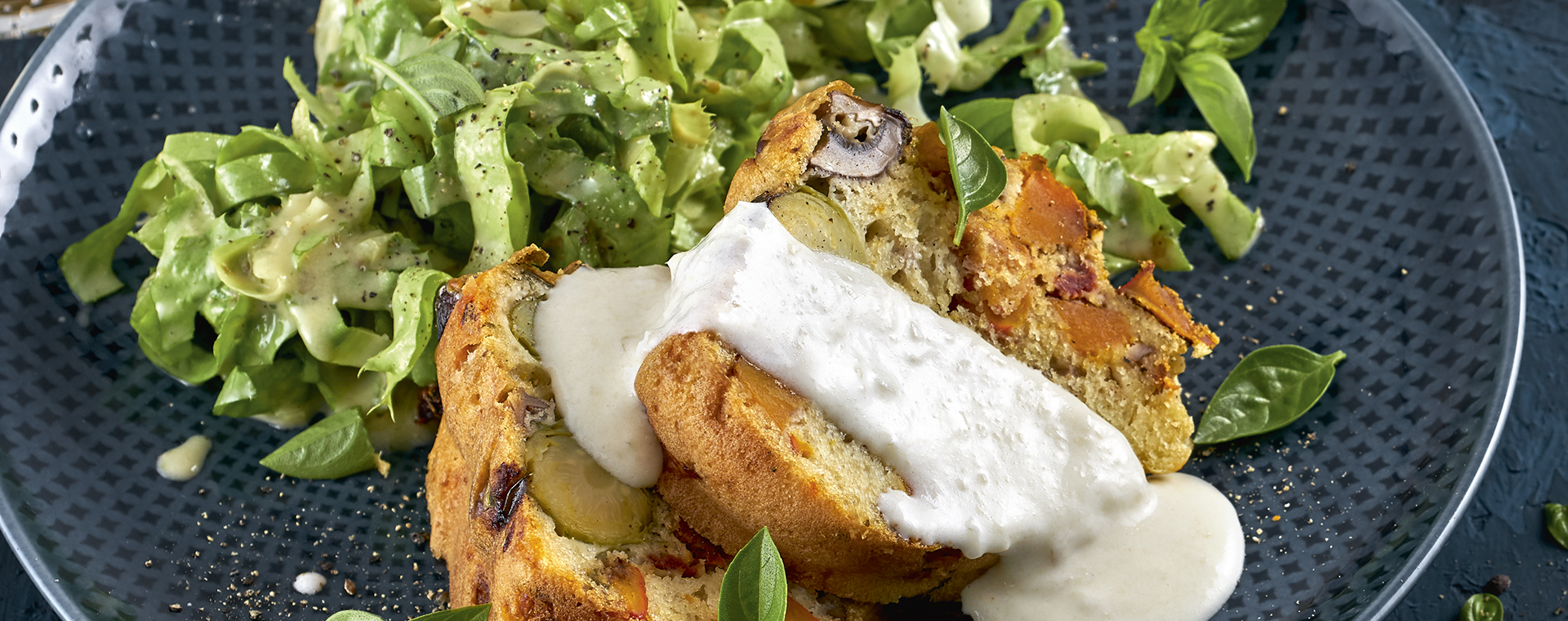 6 20 Herzhafter Gugelhupf Mit Parmesansosse 1920x760px