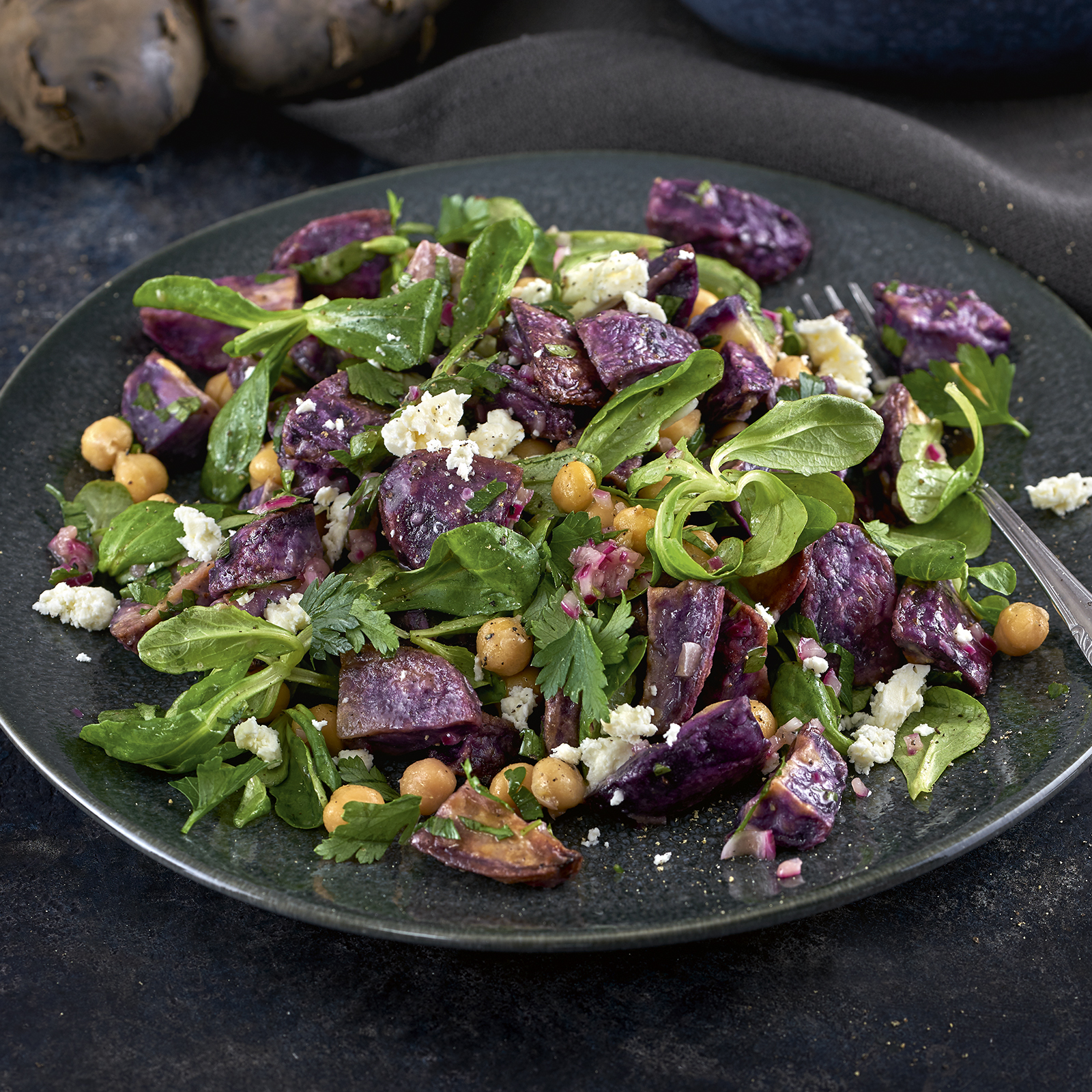 1 21 Salat Mit Lila Backofen Kartoffeln 1600x1600px