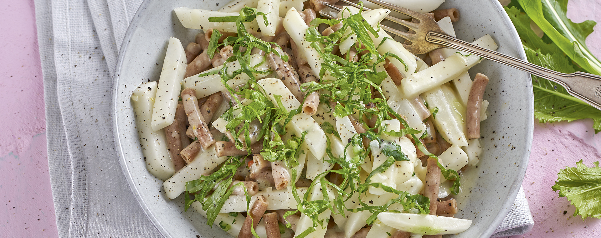 3 21 Mairuebchen In Weissweinsosse Mit Pasta 1920x760px