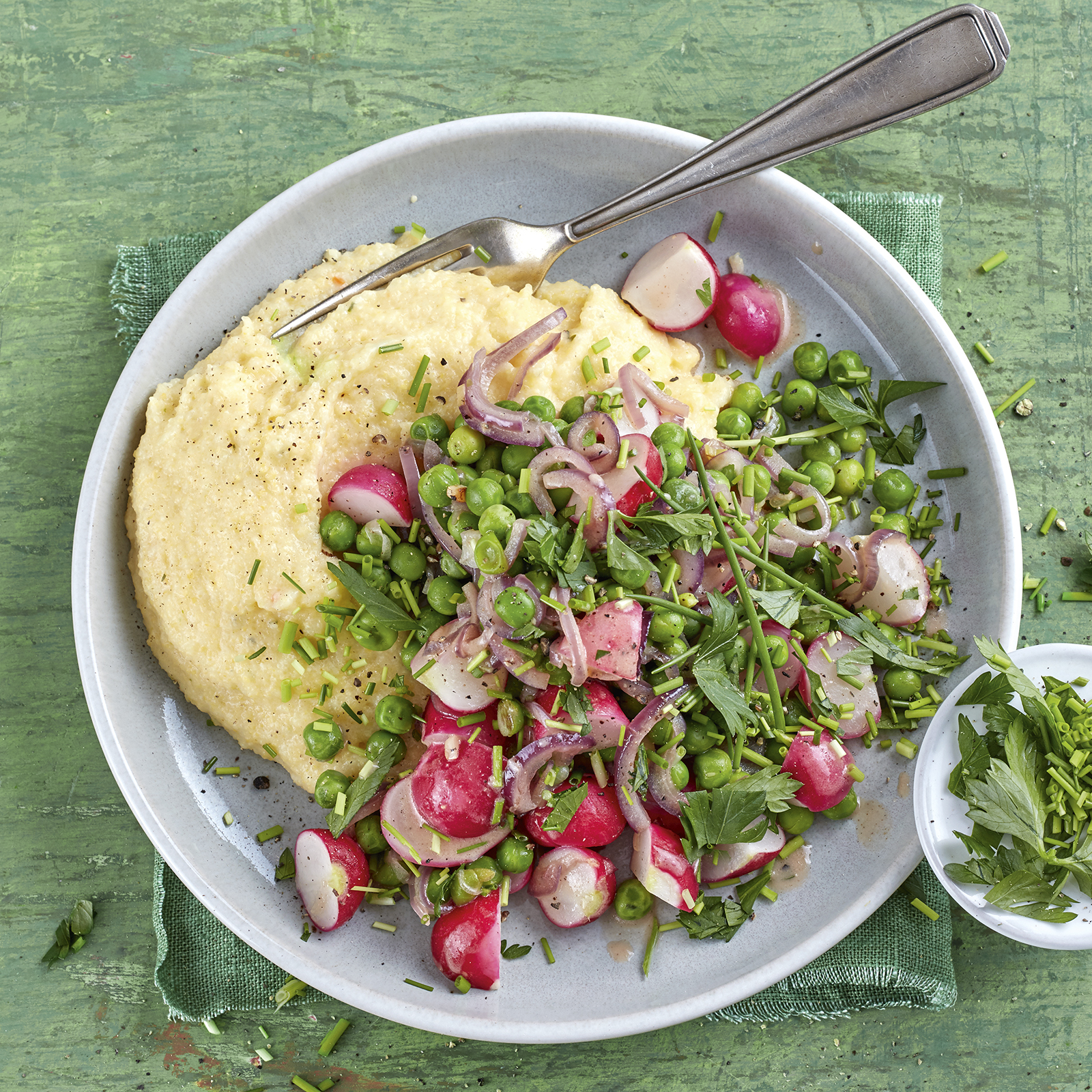 3 21 Radieschen Erbsen Pfanne Mit Cremepolenta 1600x1600px