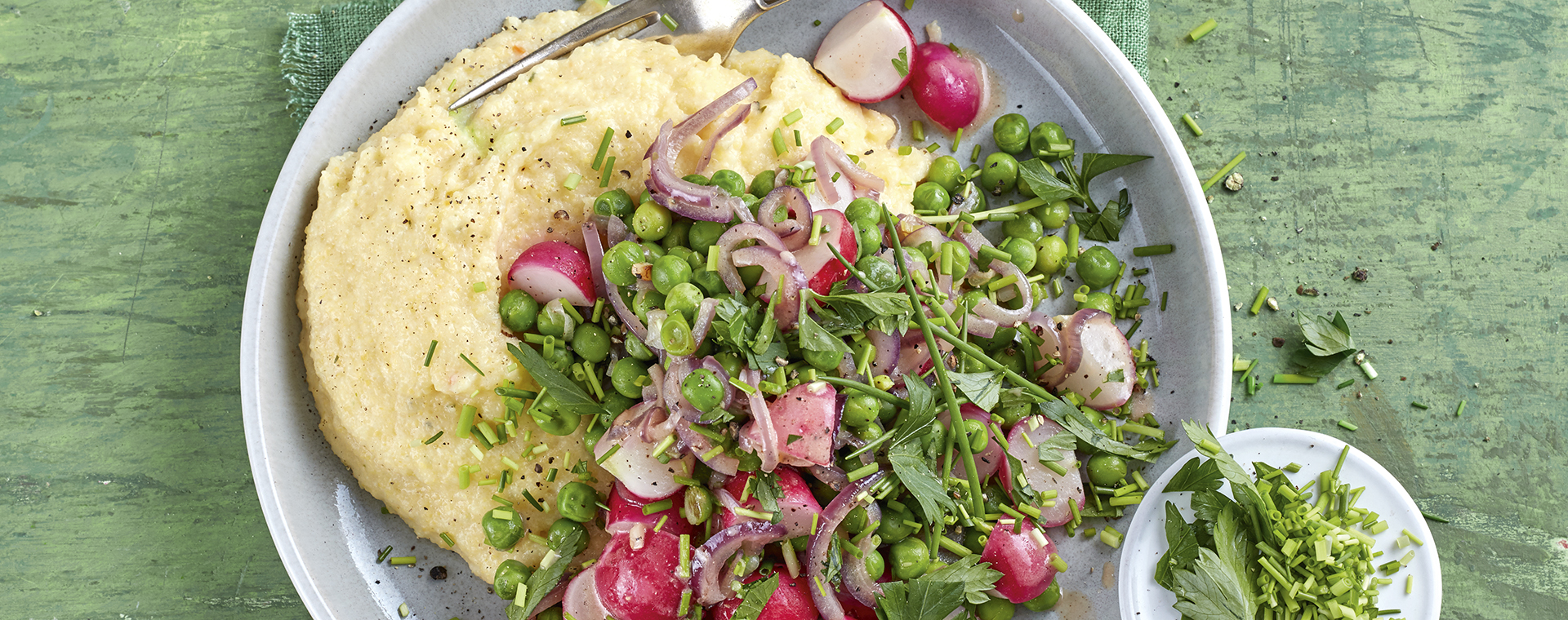 3 21 Radieschen Erbsen Pfanne Mit Cremepolenta 1920x760px