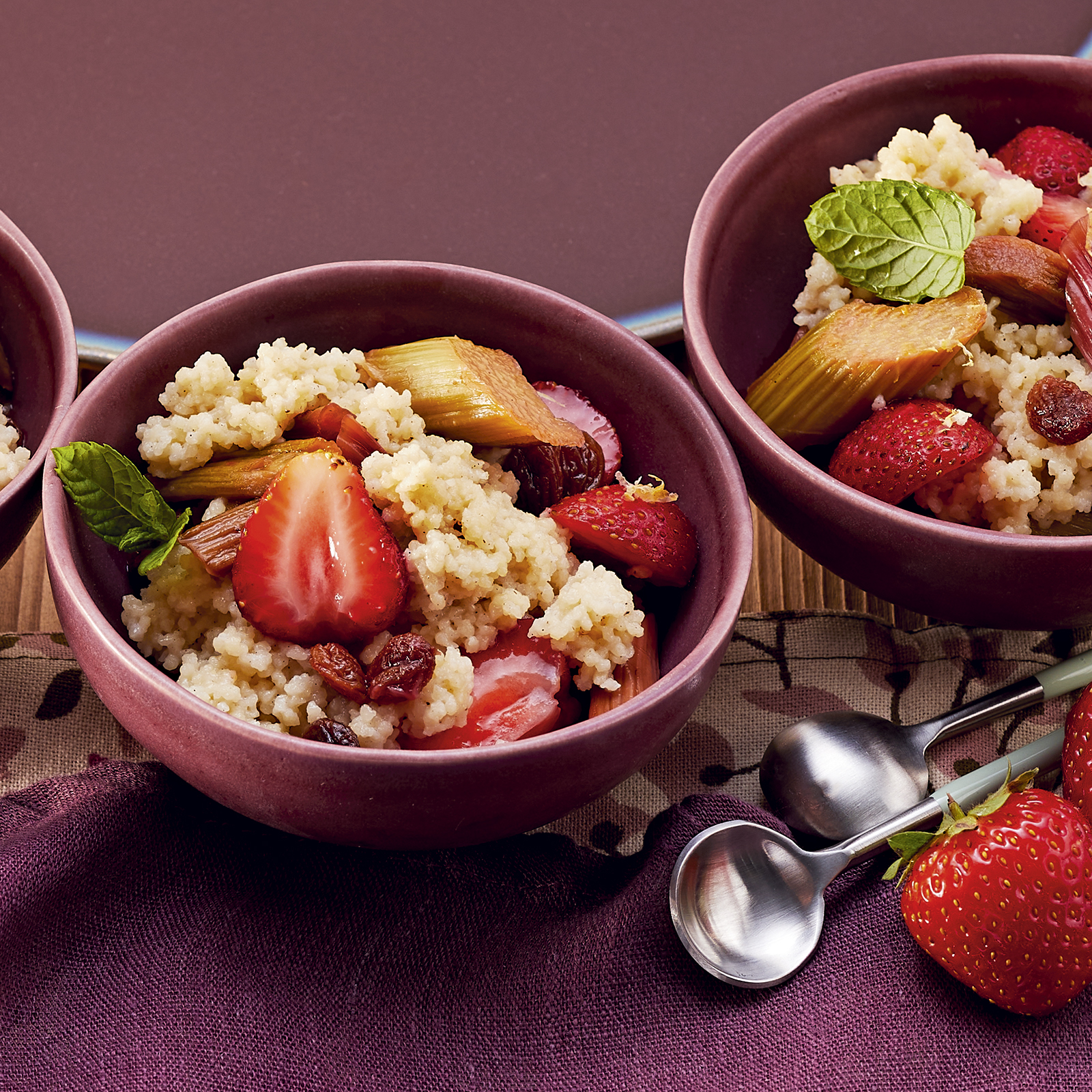 3 21 Rhabarber Erdbeer Kompott Mit Kokos Couscous 1600x1600px