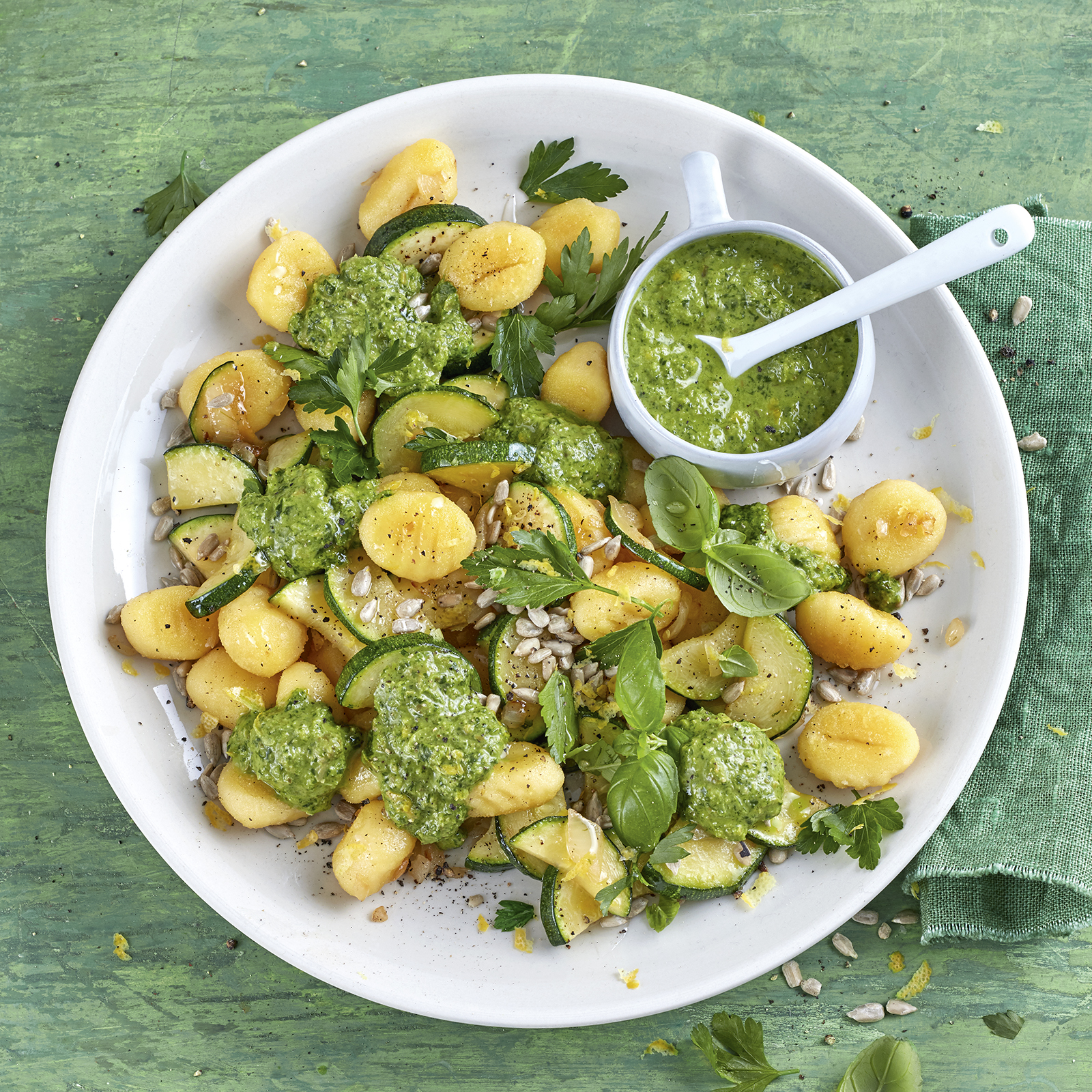 3 21 Salsa Verde Gnocchi Mit Zucchini 1600x1600px