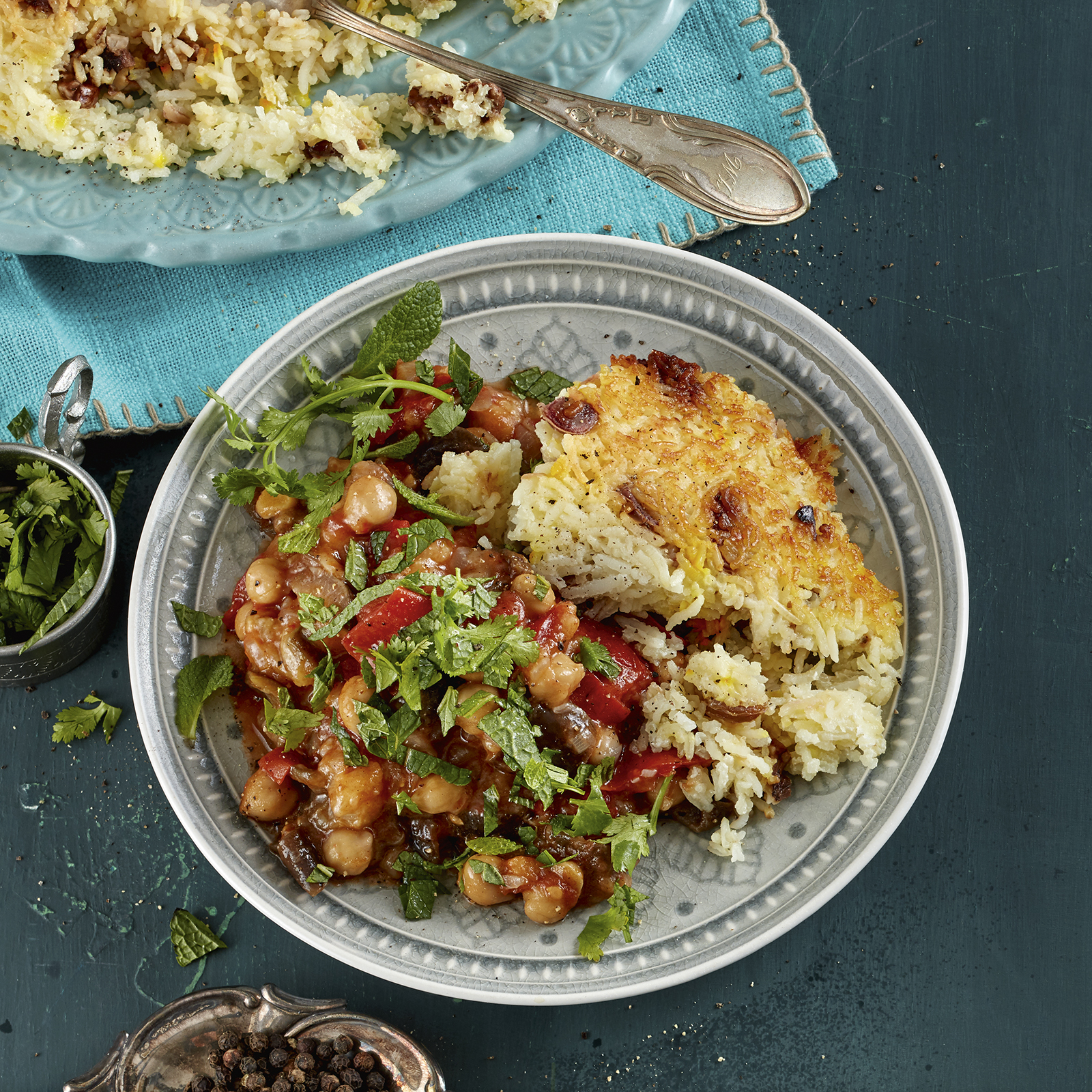 4 21 Persischer Reis Mit Knusperkruste Und Auberginengemuese 1600x1600px