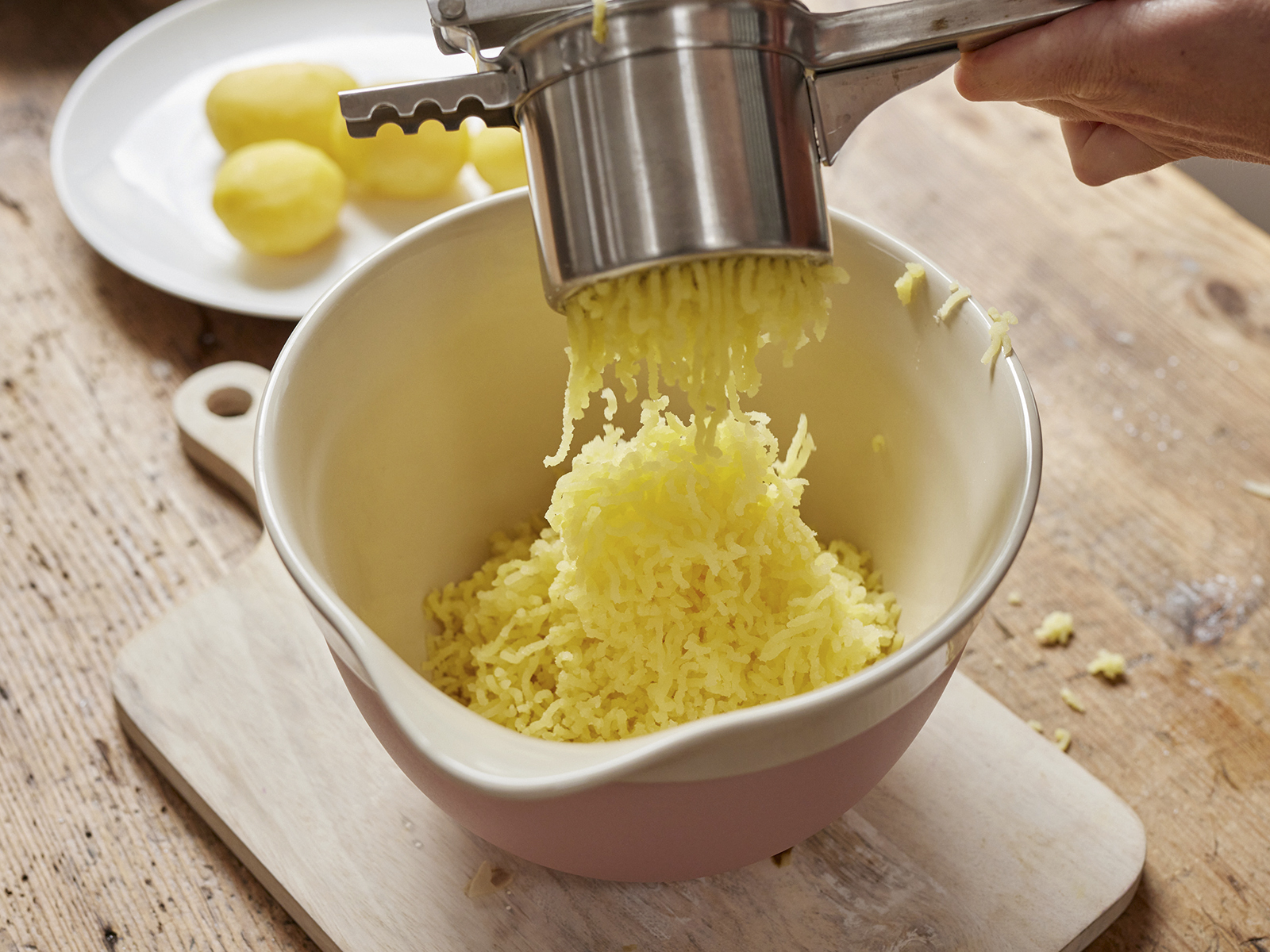 5 21 Knoedel Grundrezepte Step 2 1600x1200px